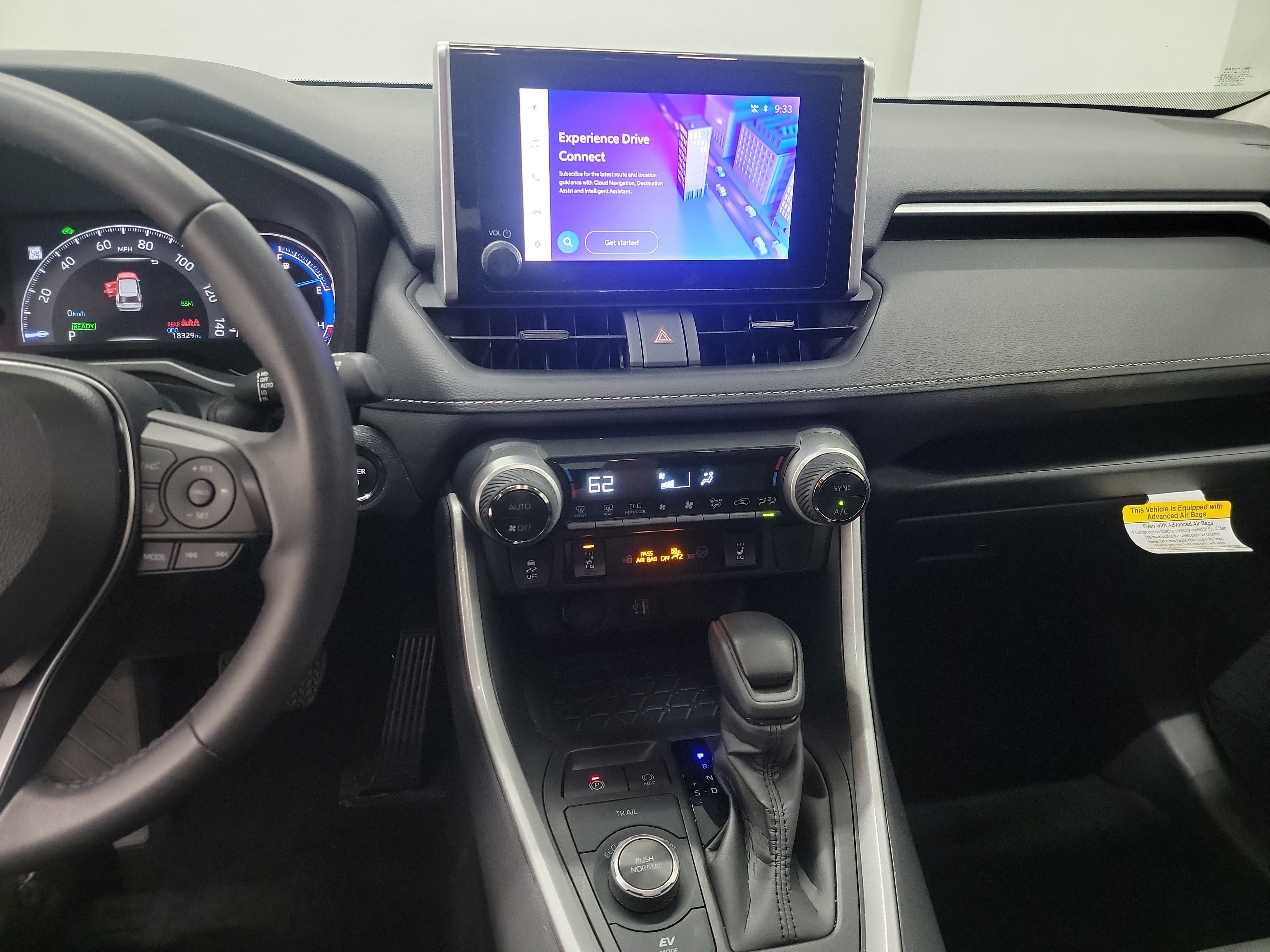 2024 Toyota RAV4 Hybrid XLE photo