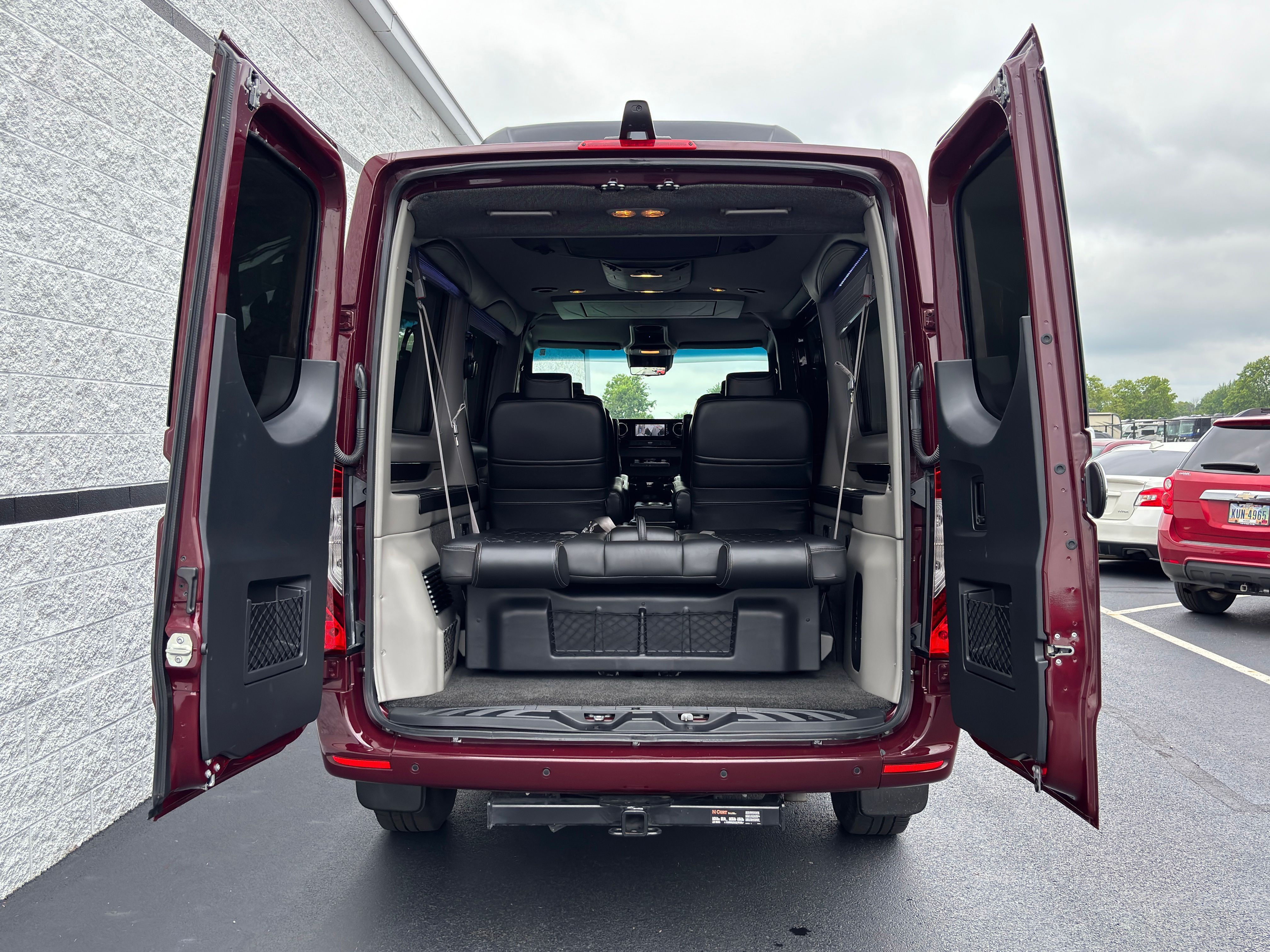 Used 2024 Maroon Mercedes-Benz Explorer Limited SE image 15