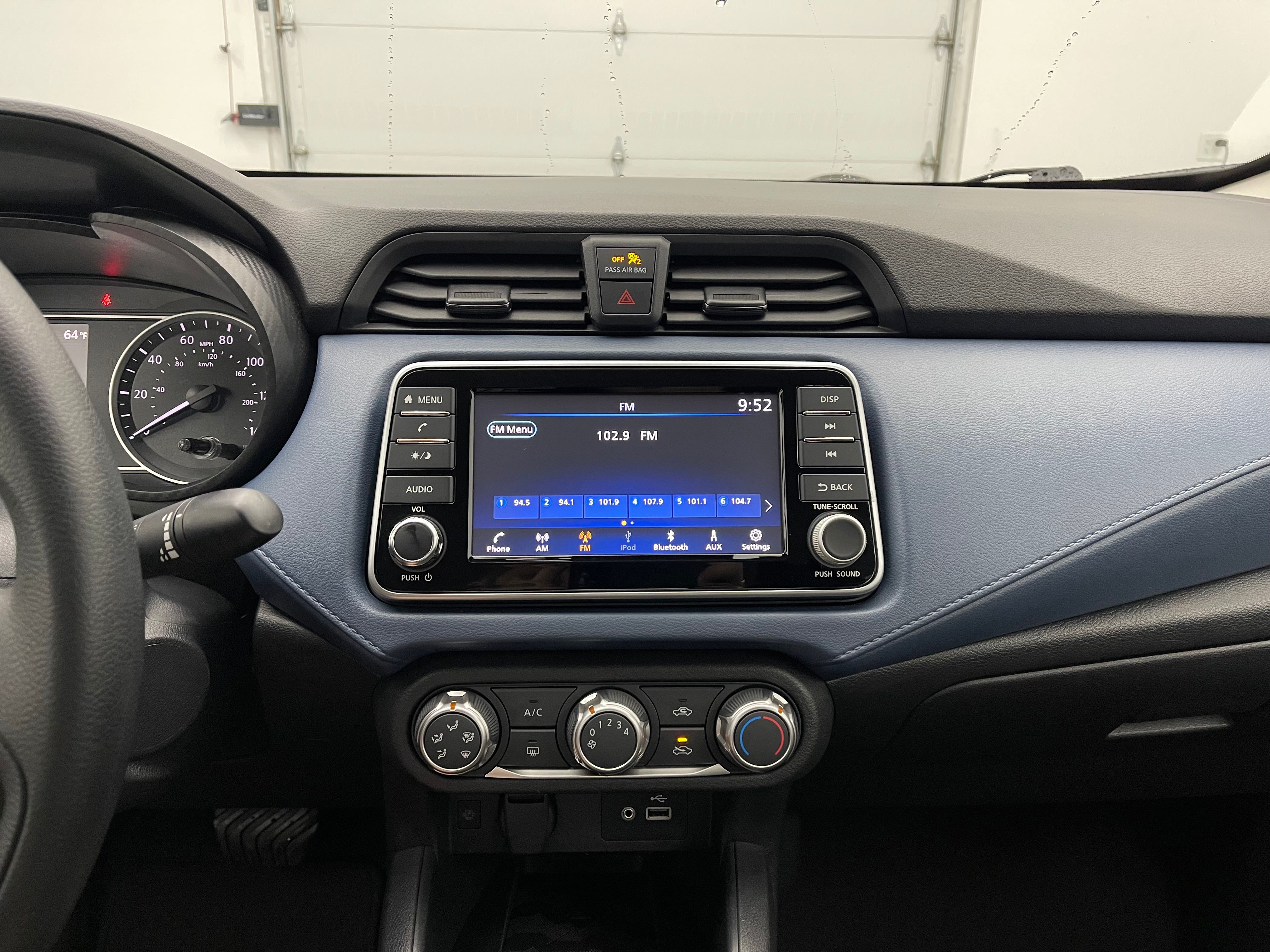 Used 2025 Super Black Metallic Nissan 1.6 SV image 20