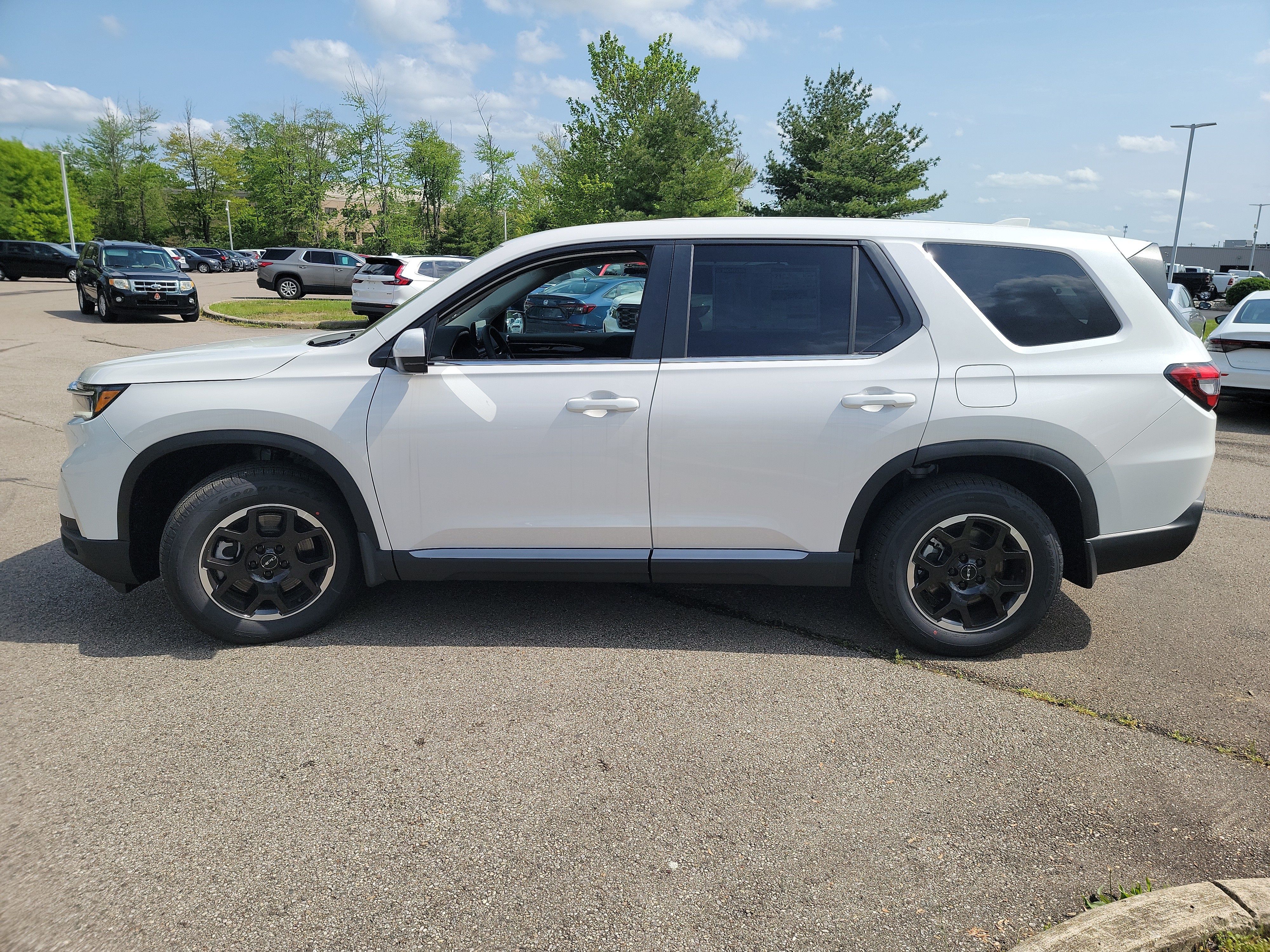 2025 Honda Pilot EX-L photo