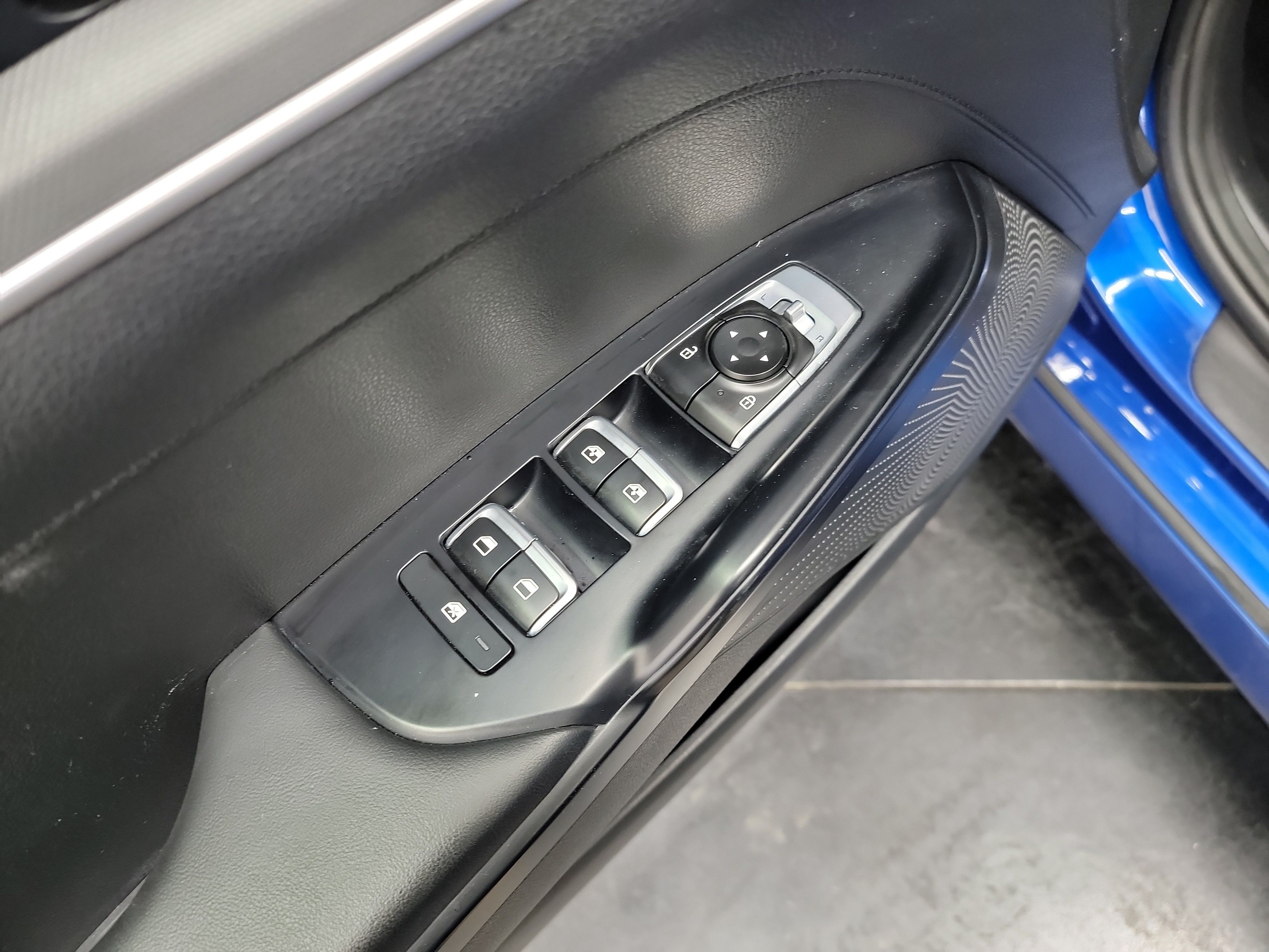 2021 Kia K5 GT-Line photo