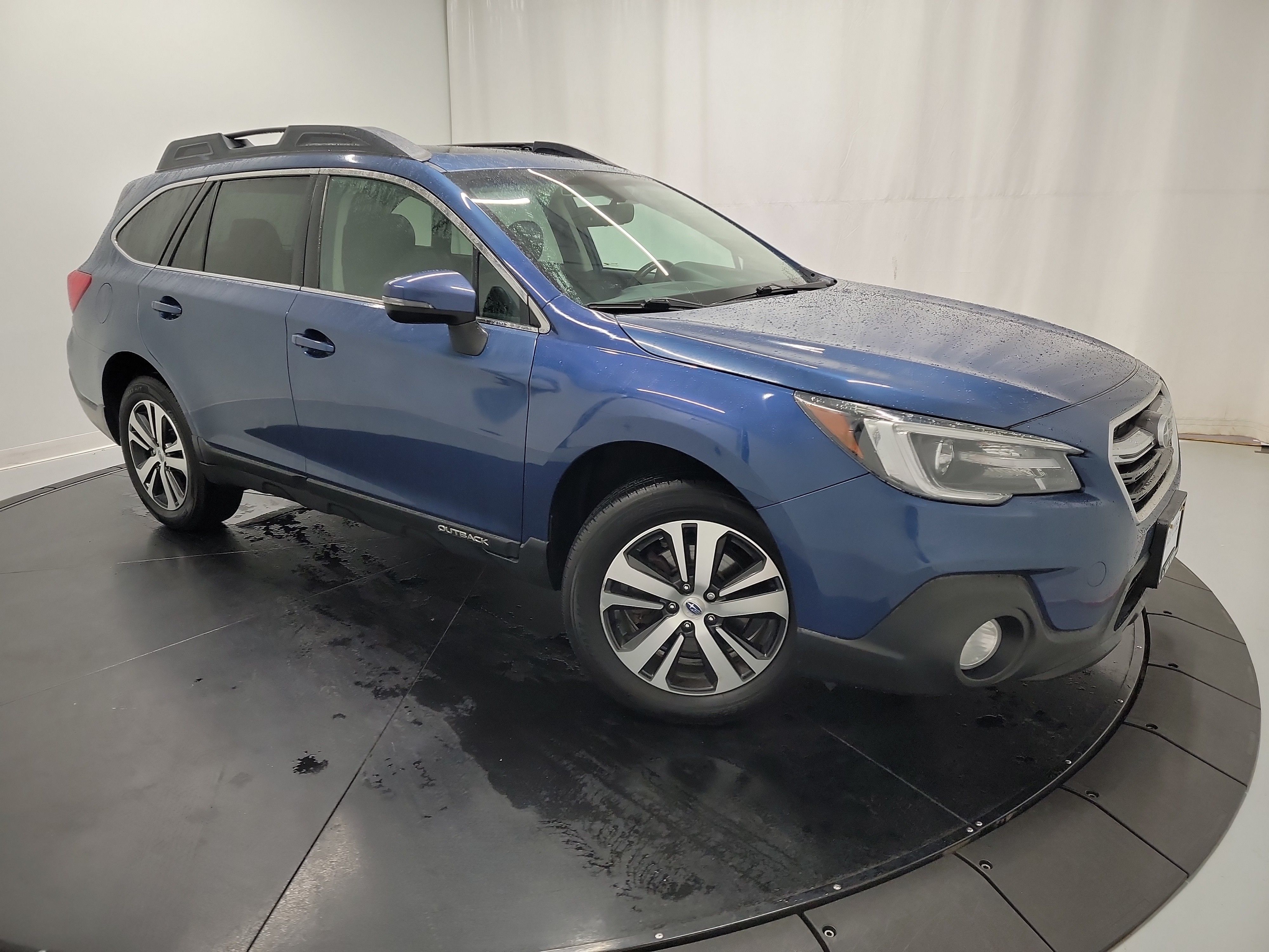 2019 Subaru Outback 2.5i photo