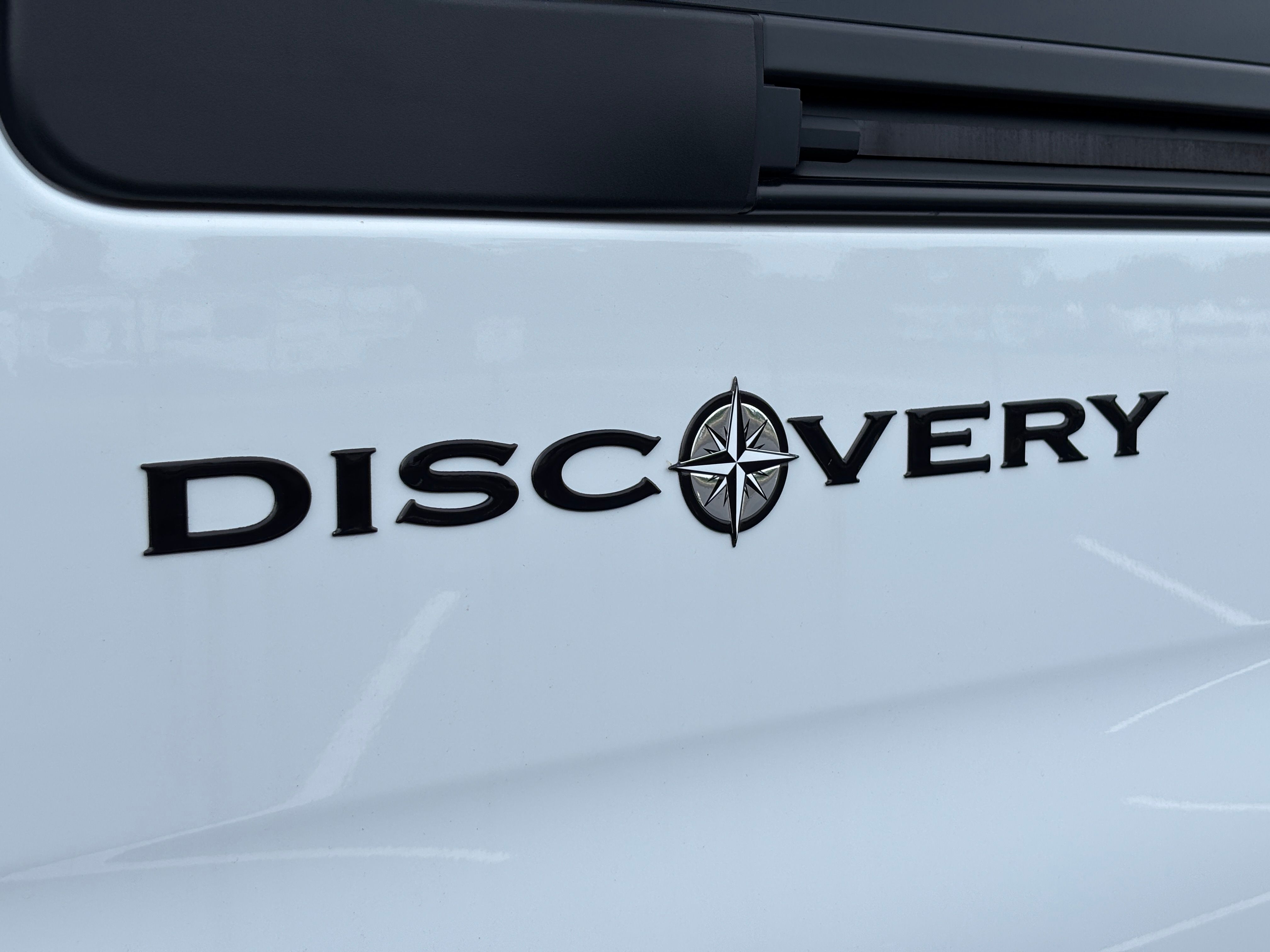 New 2027 White Mercedes-Benz Discovery Touring image 54