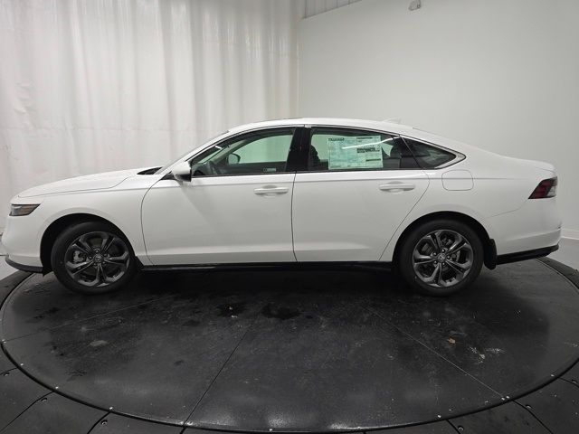2025 Honda Accord Hybrid EX-L photo
