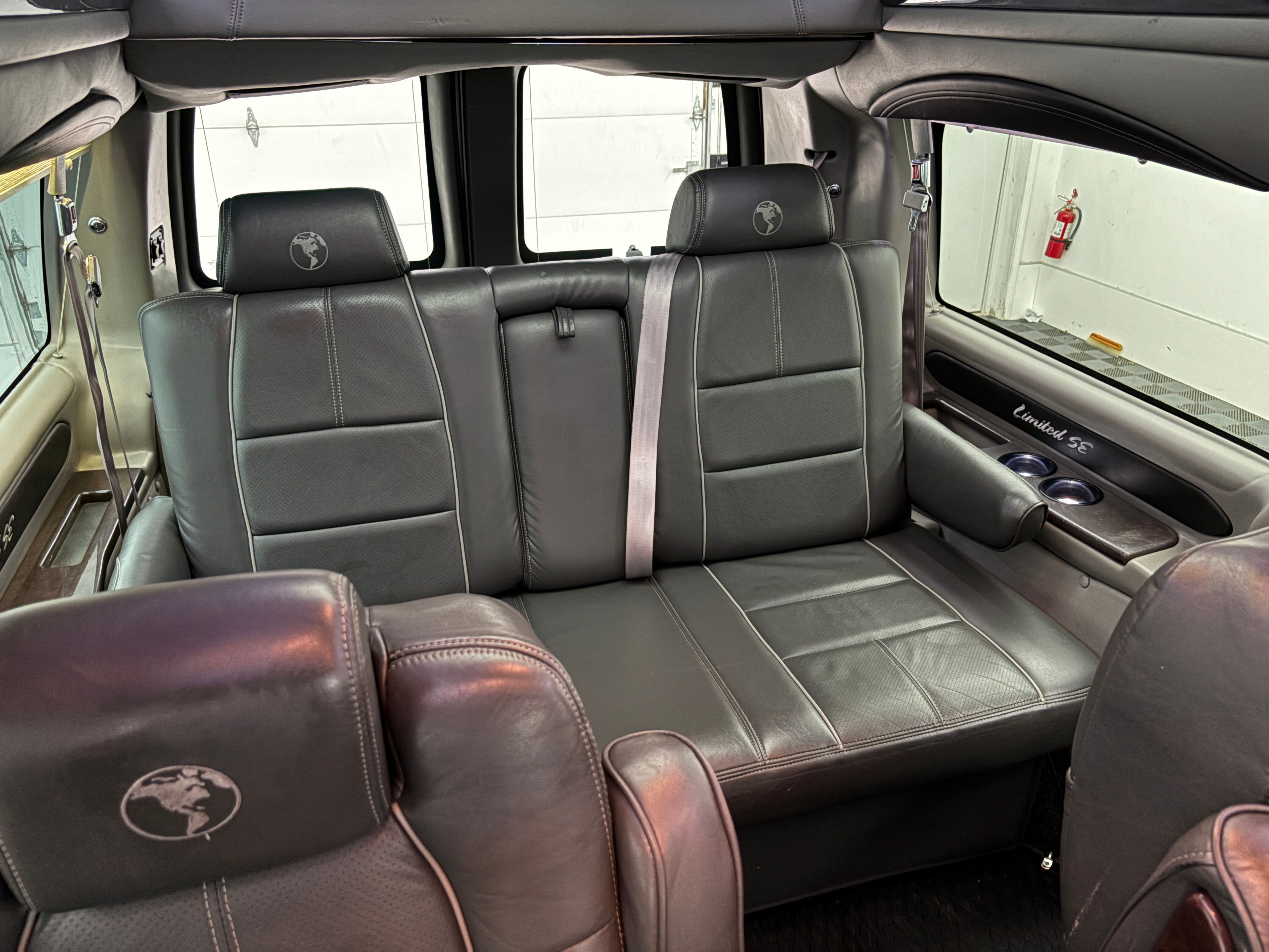 Used 2017 Silver Ice Metallic Chevrolet Explorer Limited SE image 46