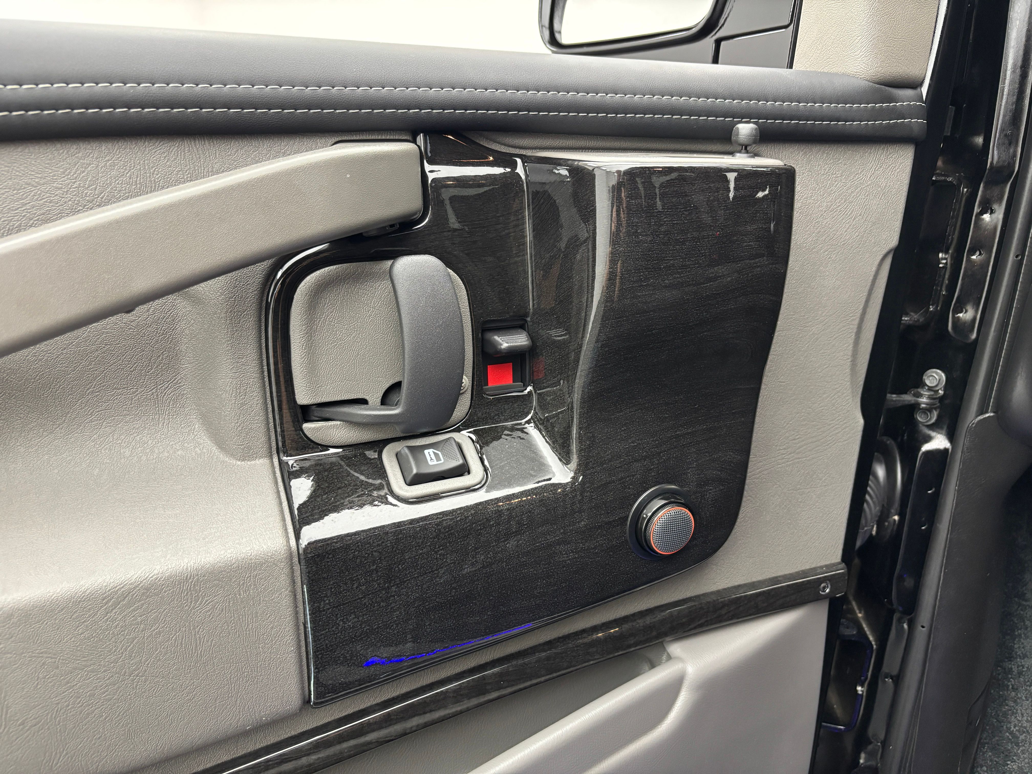 New 2026 Onyx Black GMC Explorer Limited SE image 18