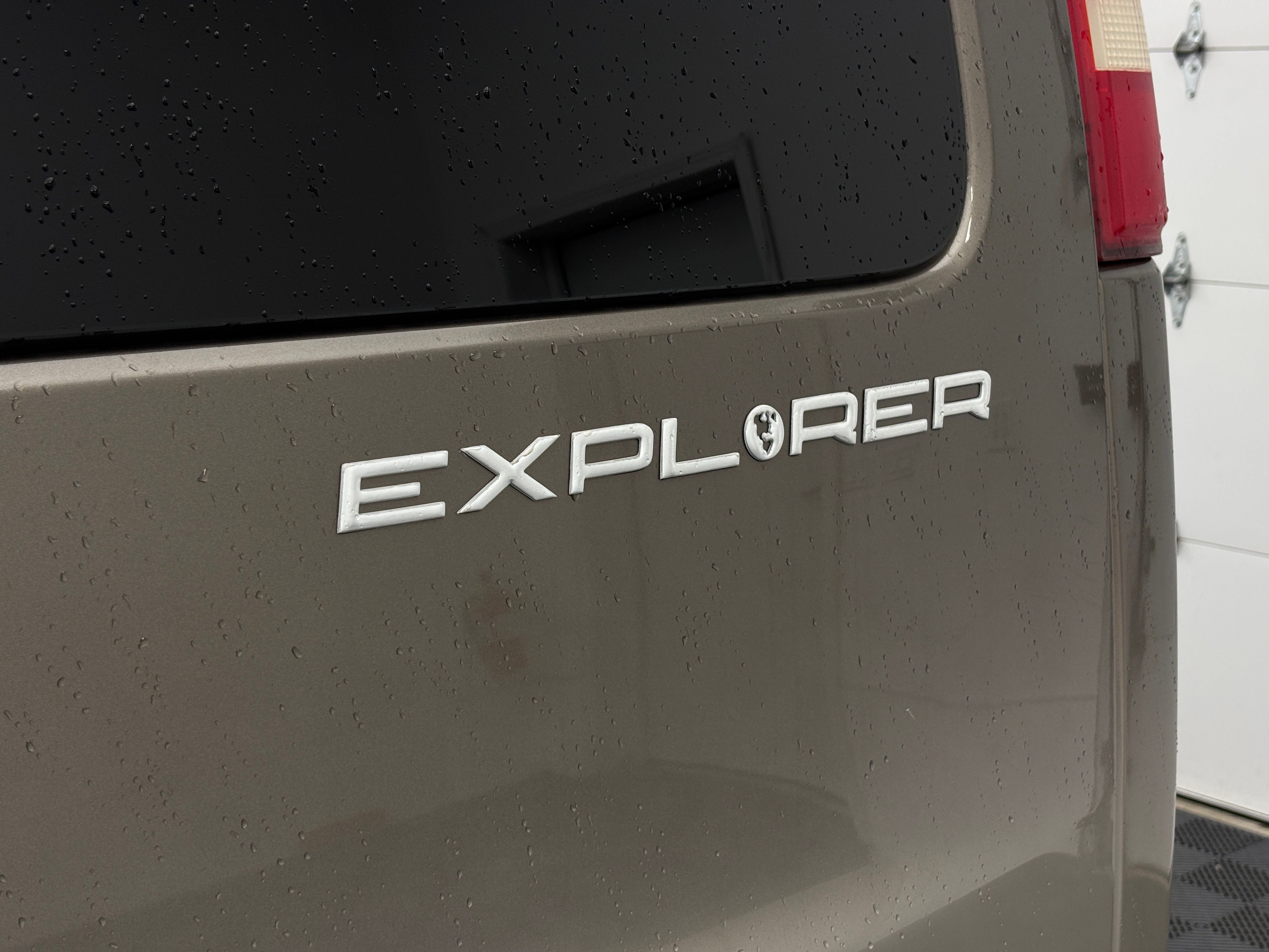 Used 2017 Brownstone Metallic Chevrolet Explorer Limited SE image 32