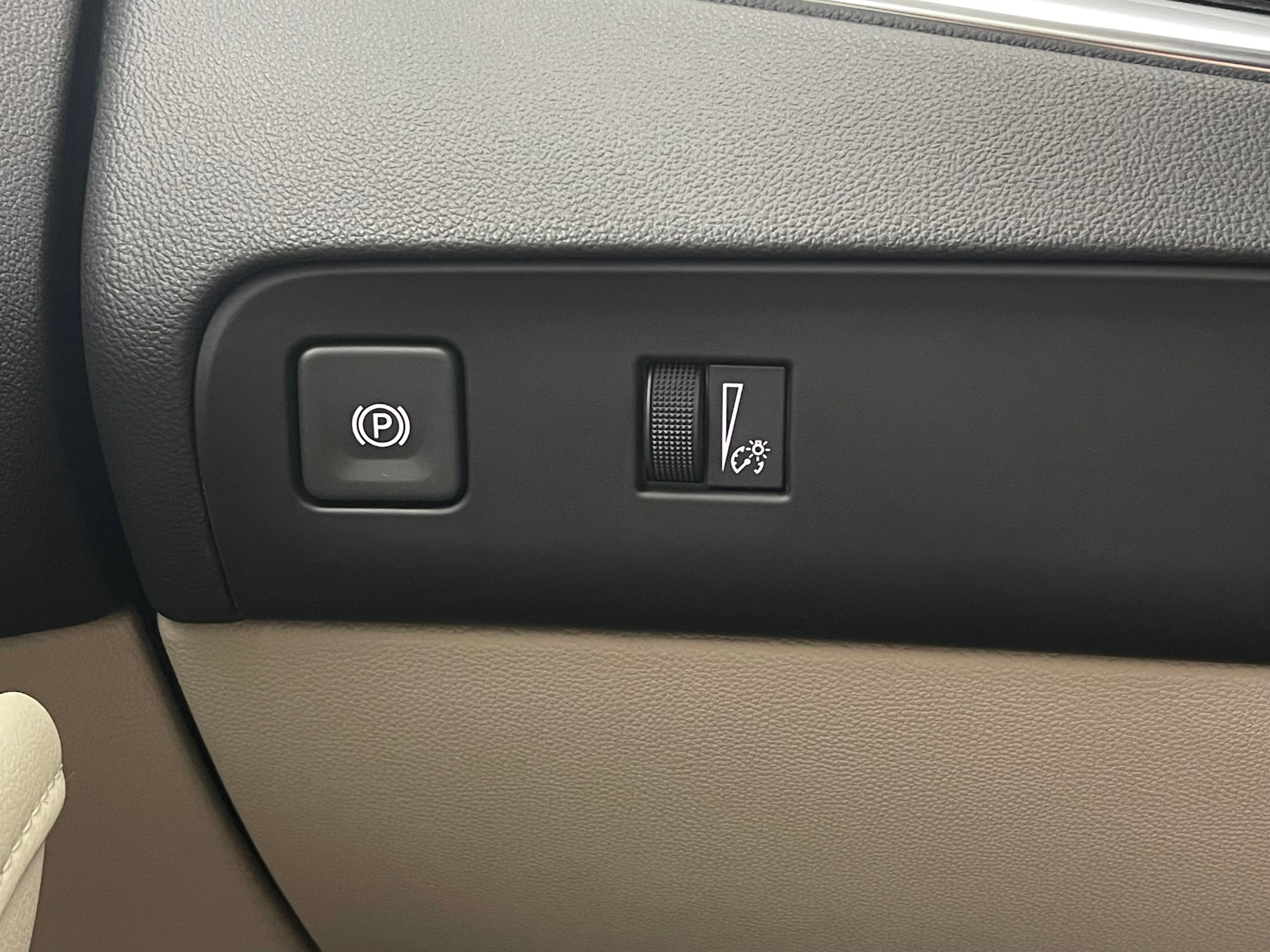Used 2023 Emperor Blue Metallic Buick Essence image 22