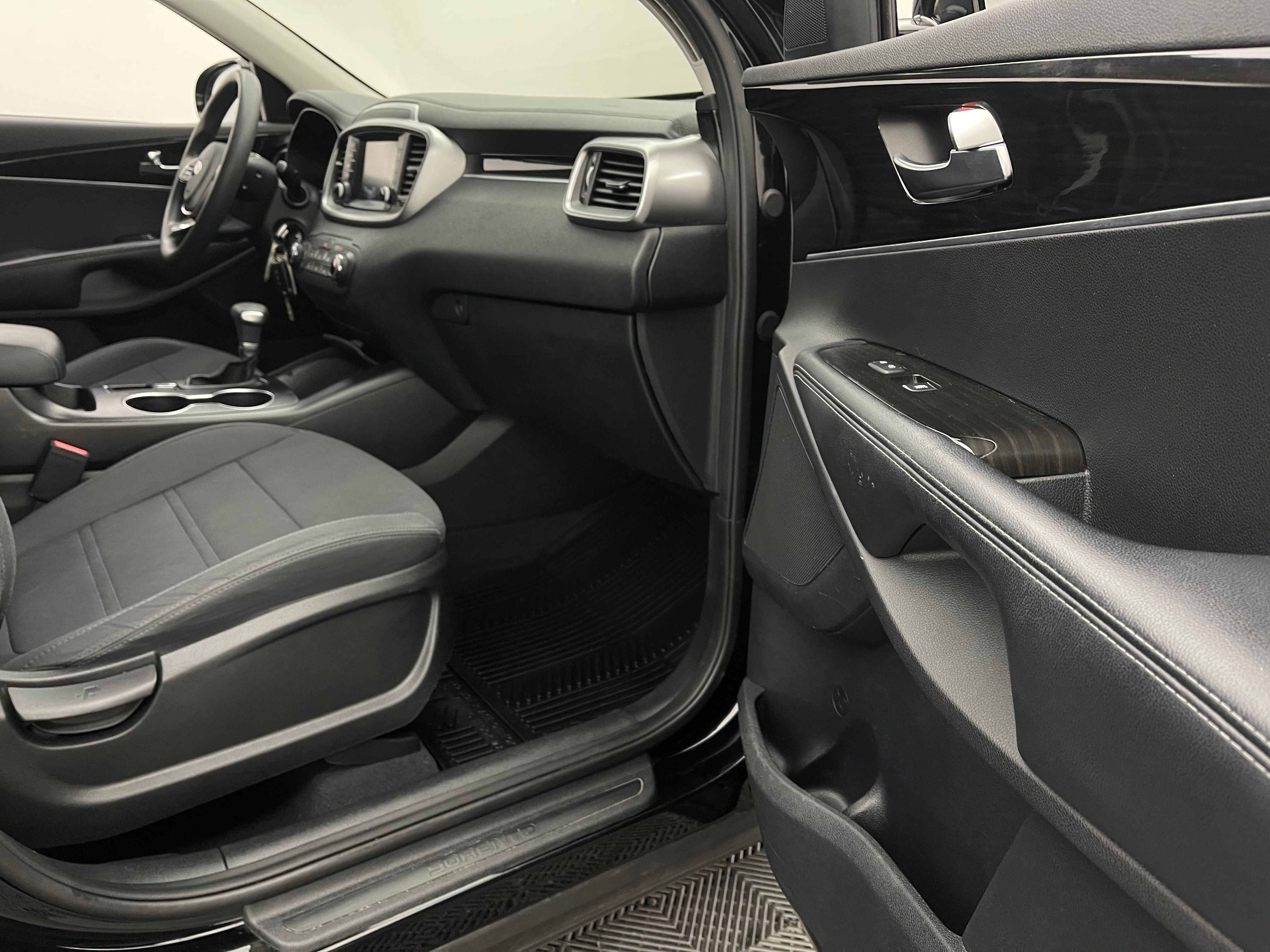 Used 2020 Ebony Black Kia LX image 28