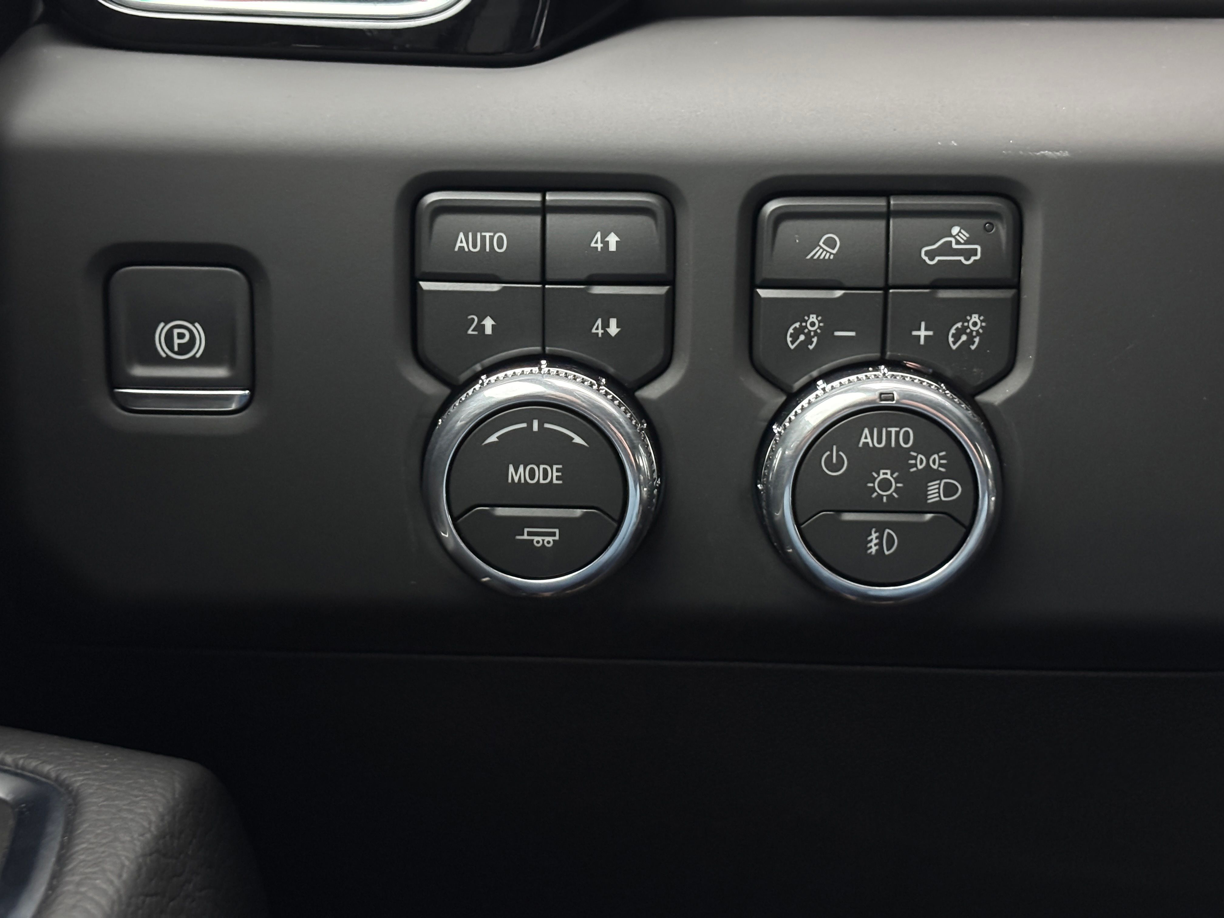 New 2026 Glacier White Tricoat GMC Denali image 25