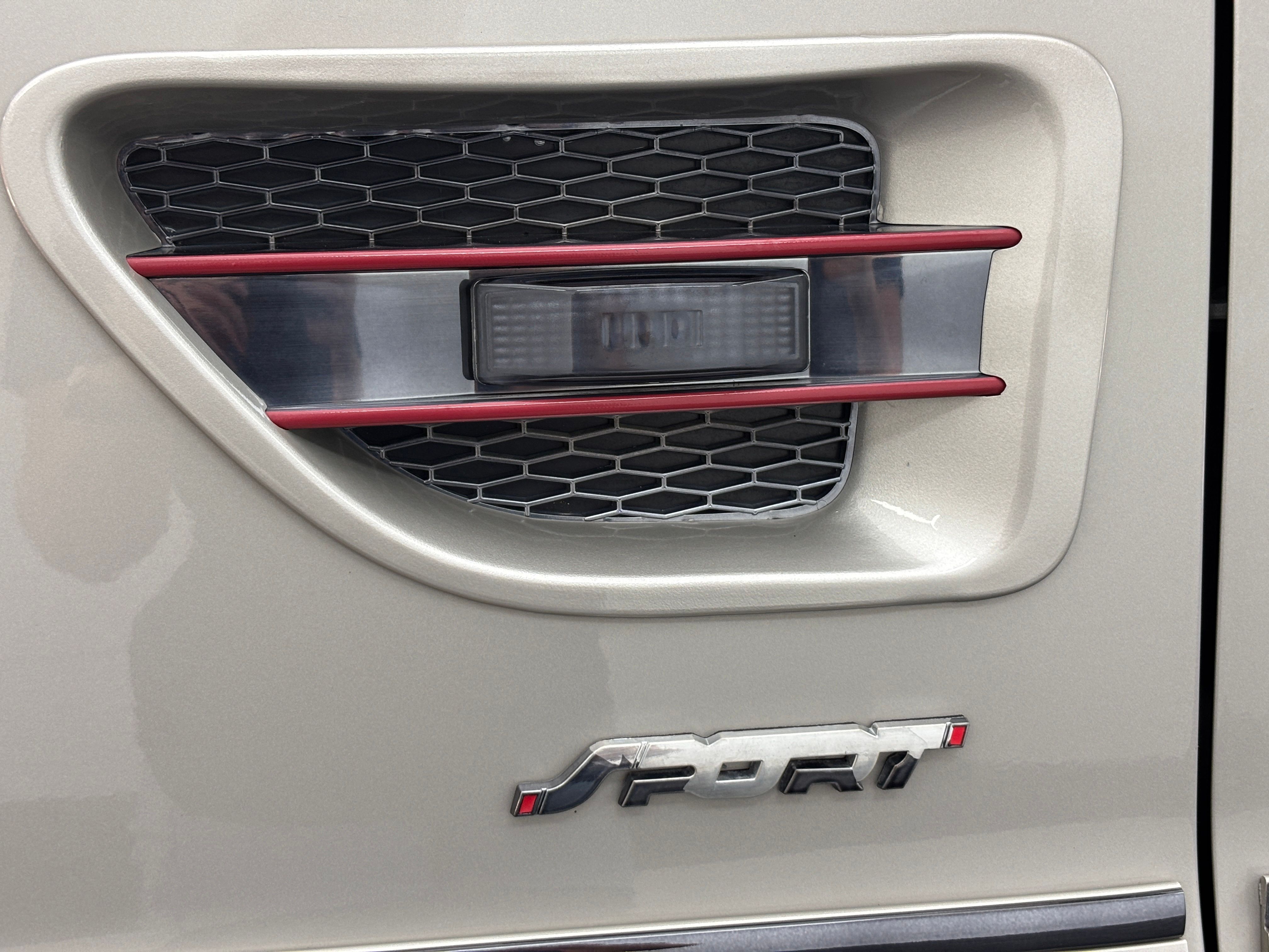 Used 2023 Silver Chevrolet Explorer Limited SE image 46