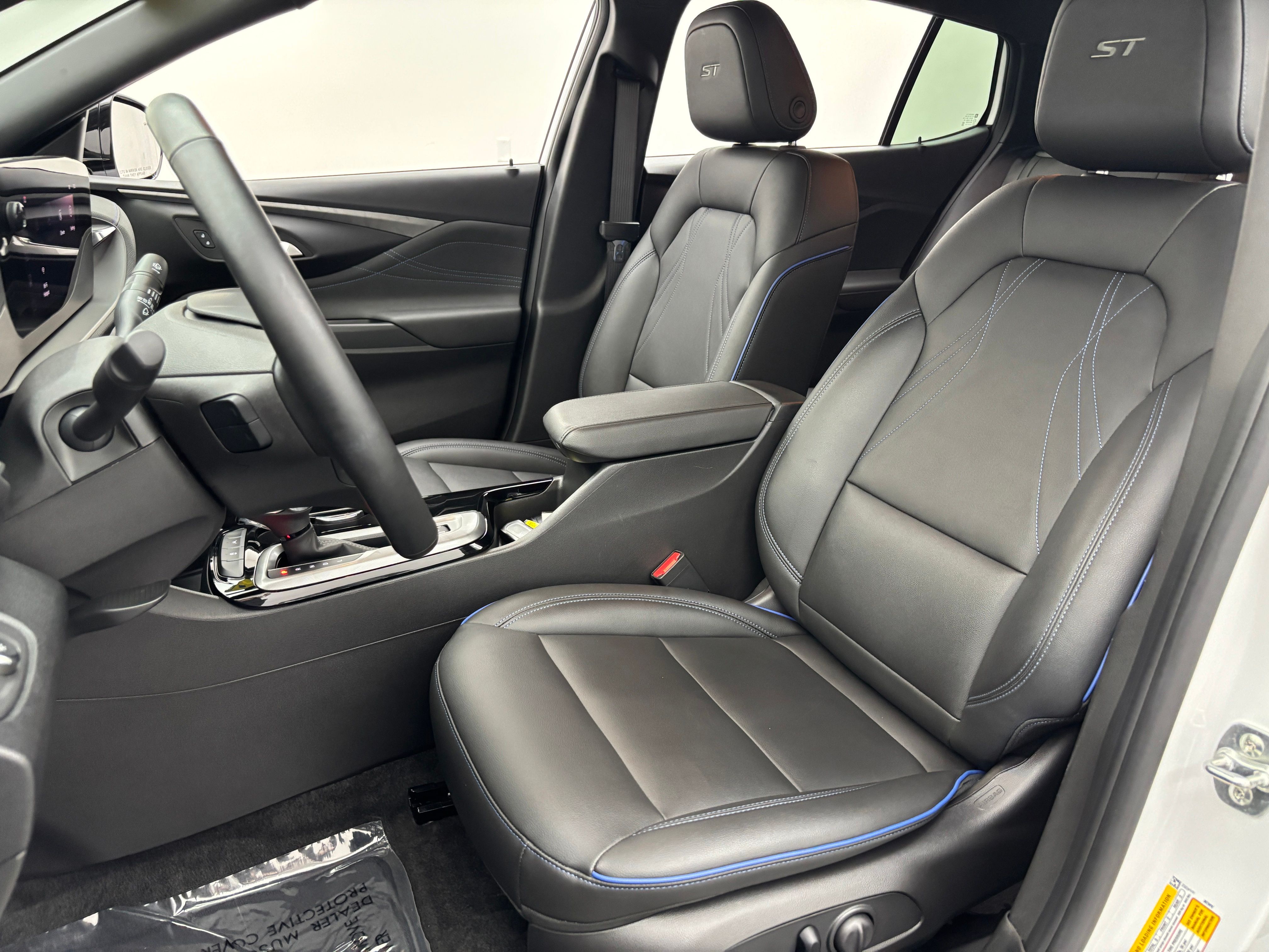 Used 2025 Summit White Buick Sport Touring image 16