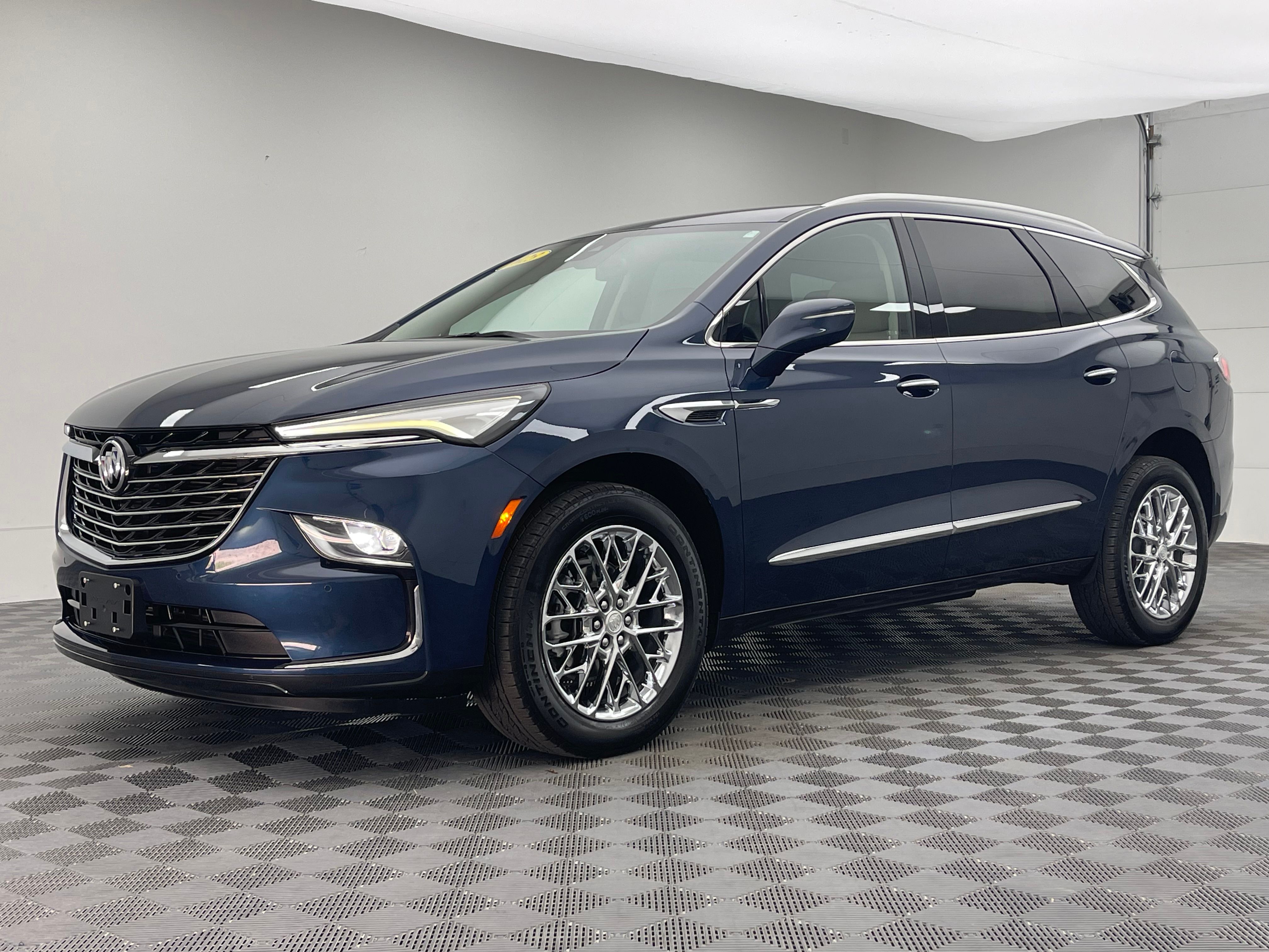 Used 2023 Emperor Blue Metallic Buick Essence image 2