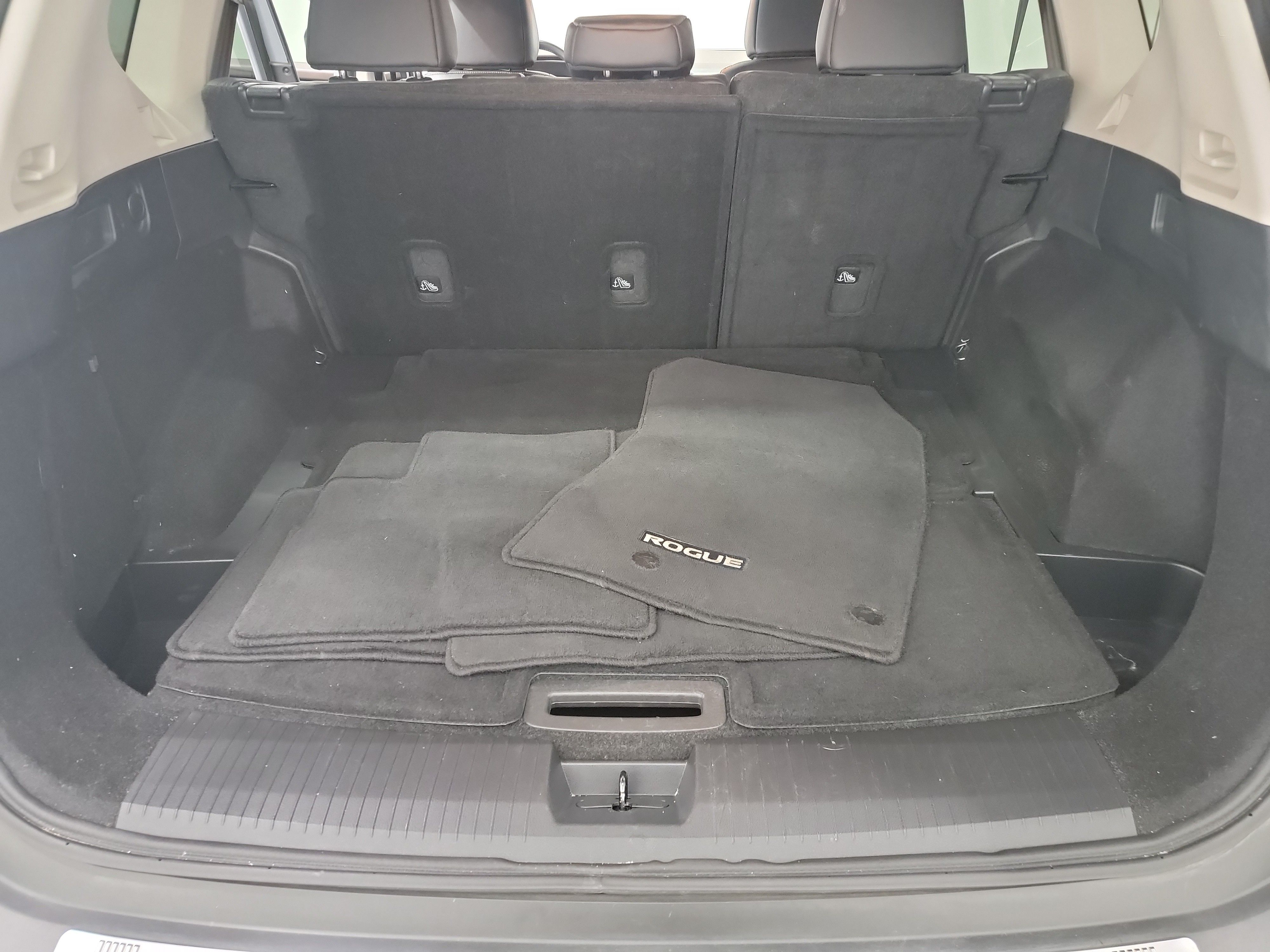 2021 Nissan Rogue SL photo