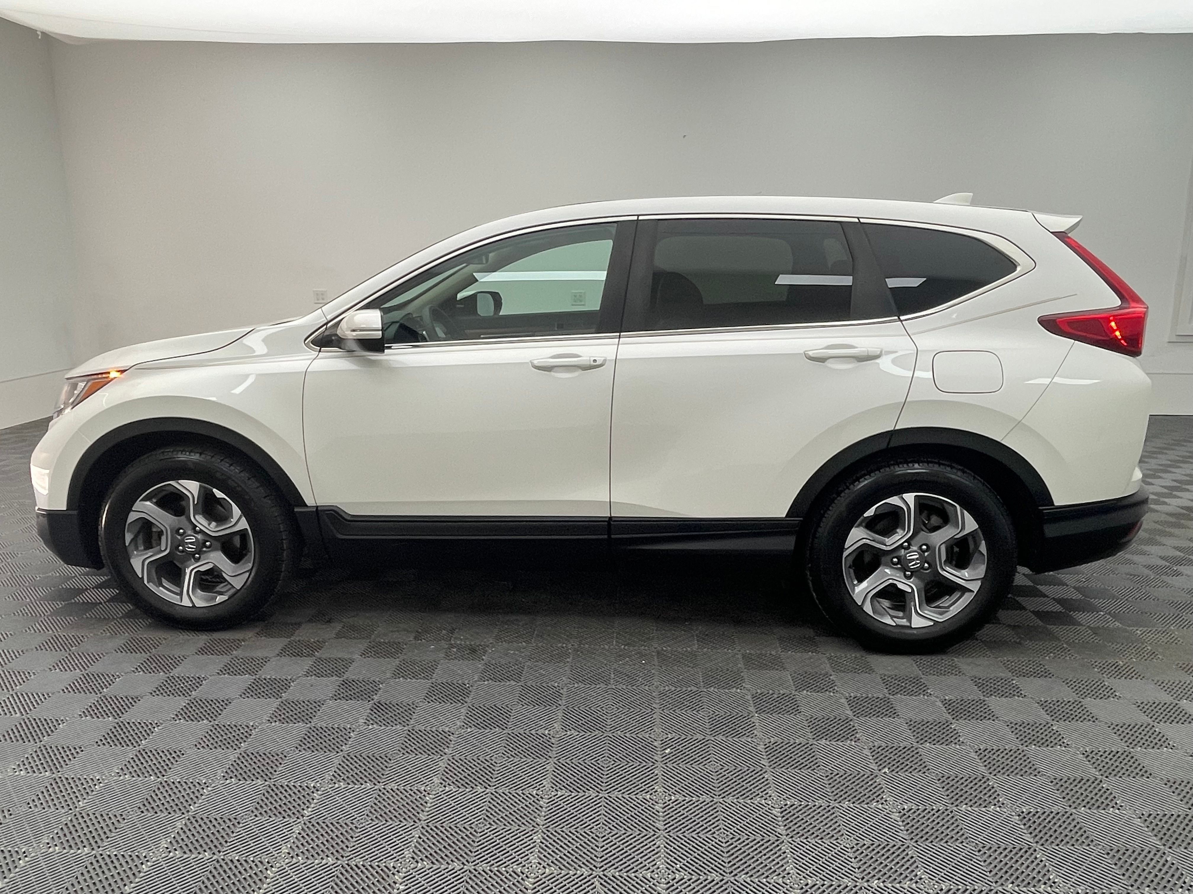 Used 2017 White Honda EX image 12