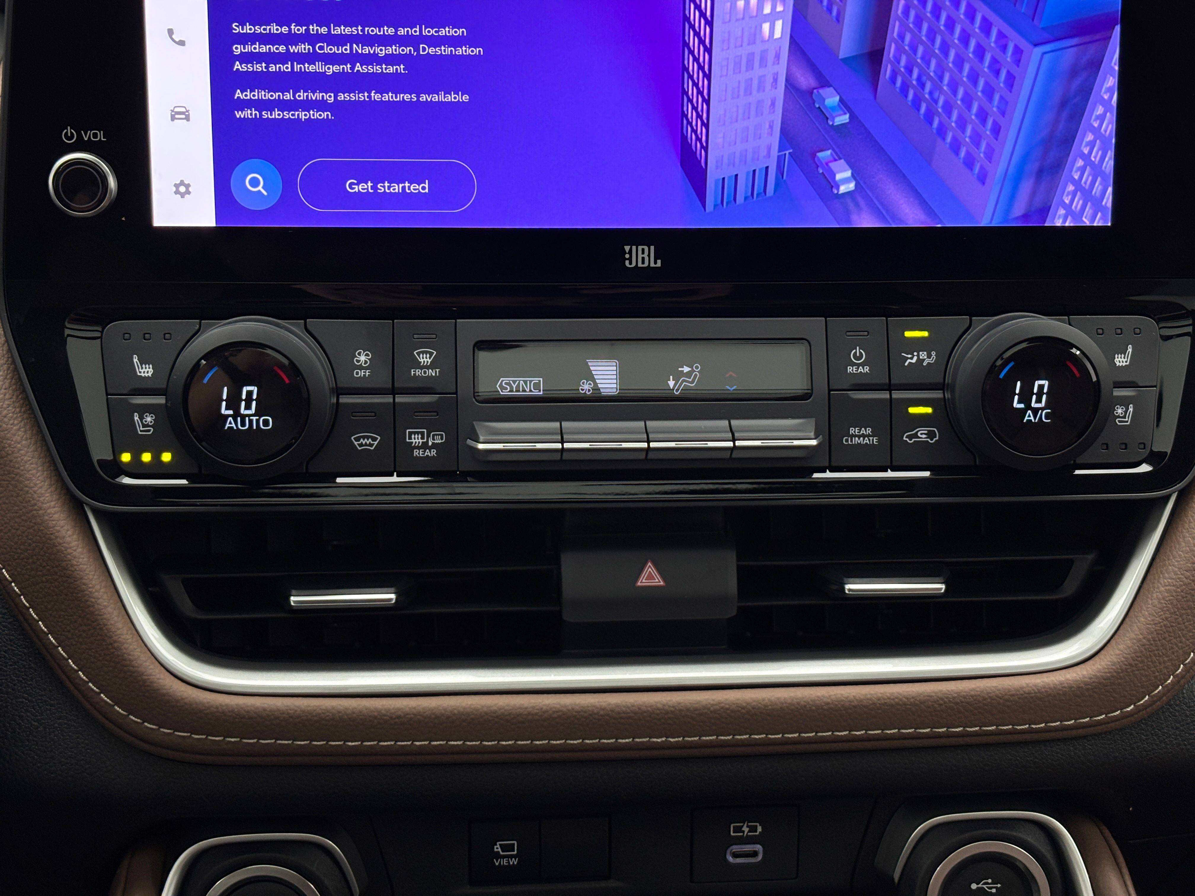 Used 2025 Pearl Toyota Platinum image 31