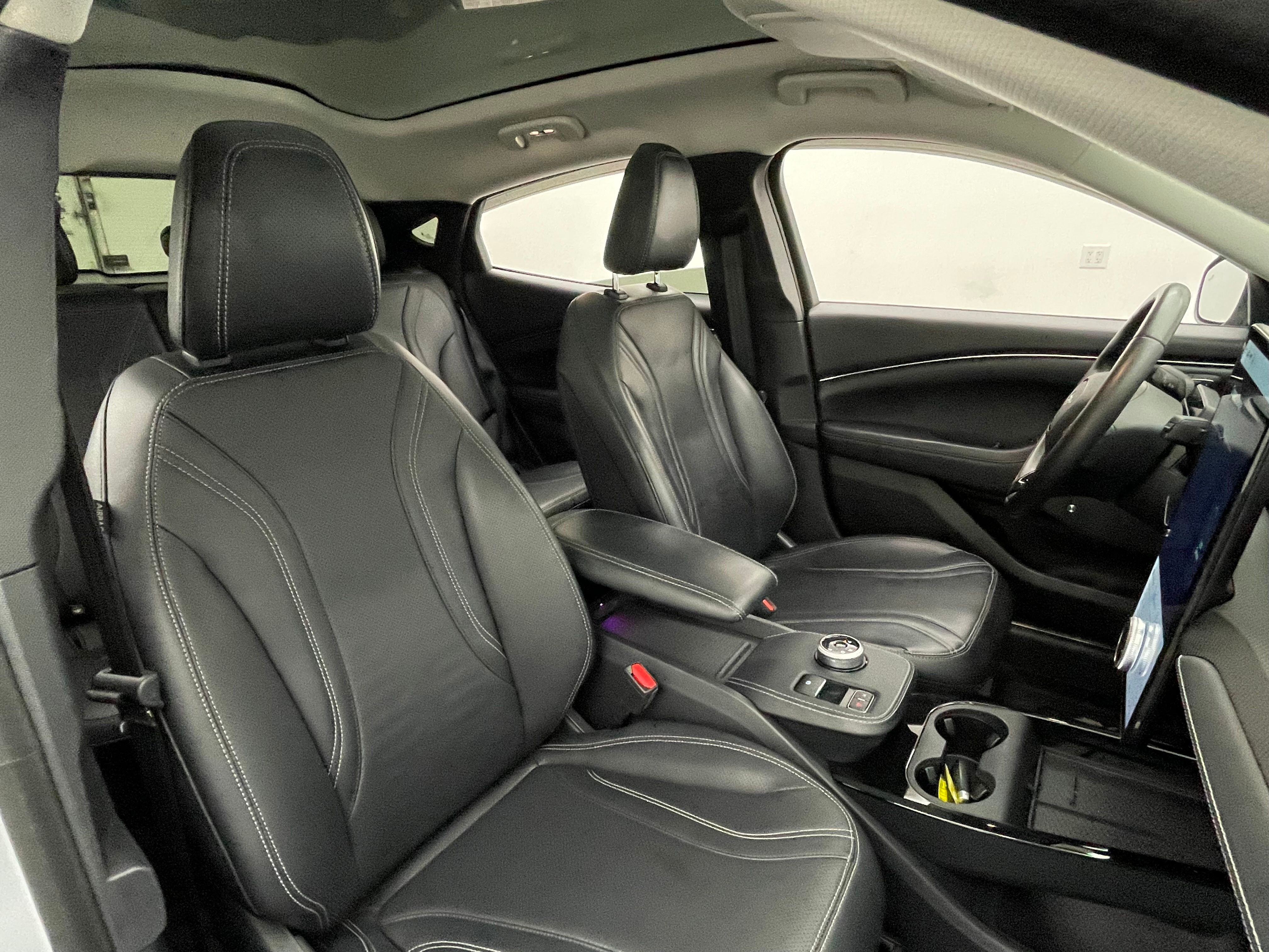 Used 2021 White Metallic Ford Premium image 36