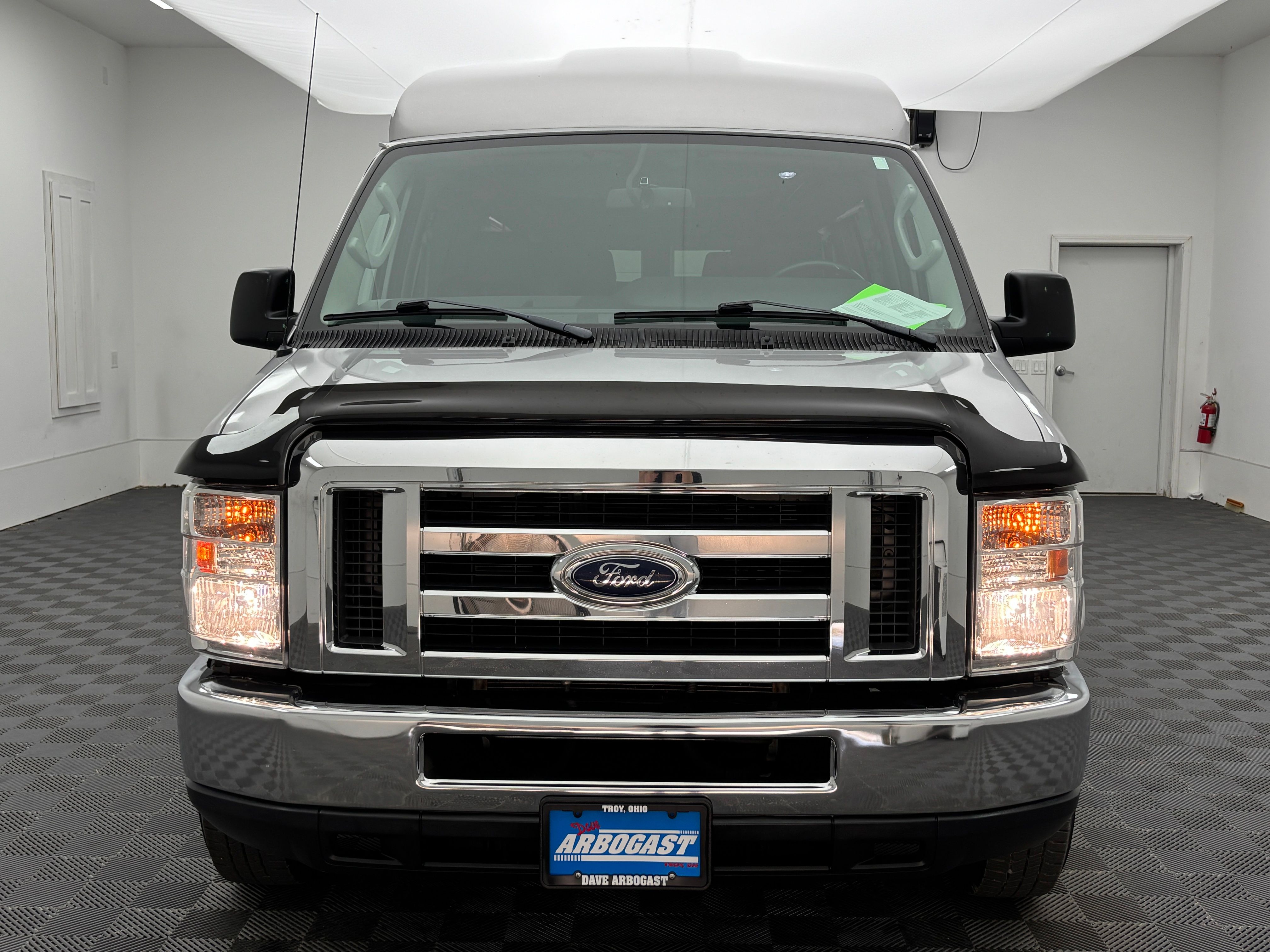 Used 2013 Ingot Silver Ford Explorer Limited SE image 5