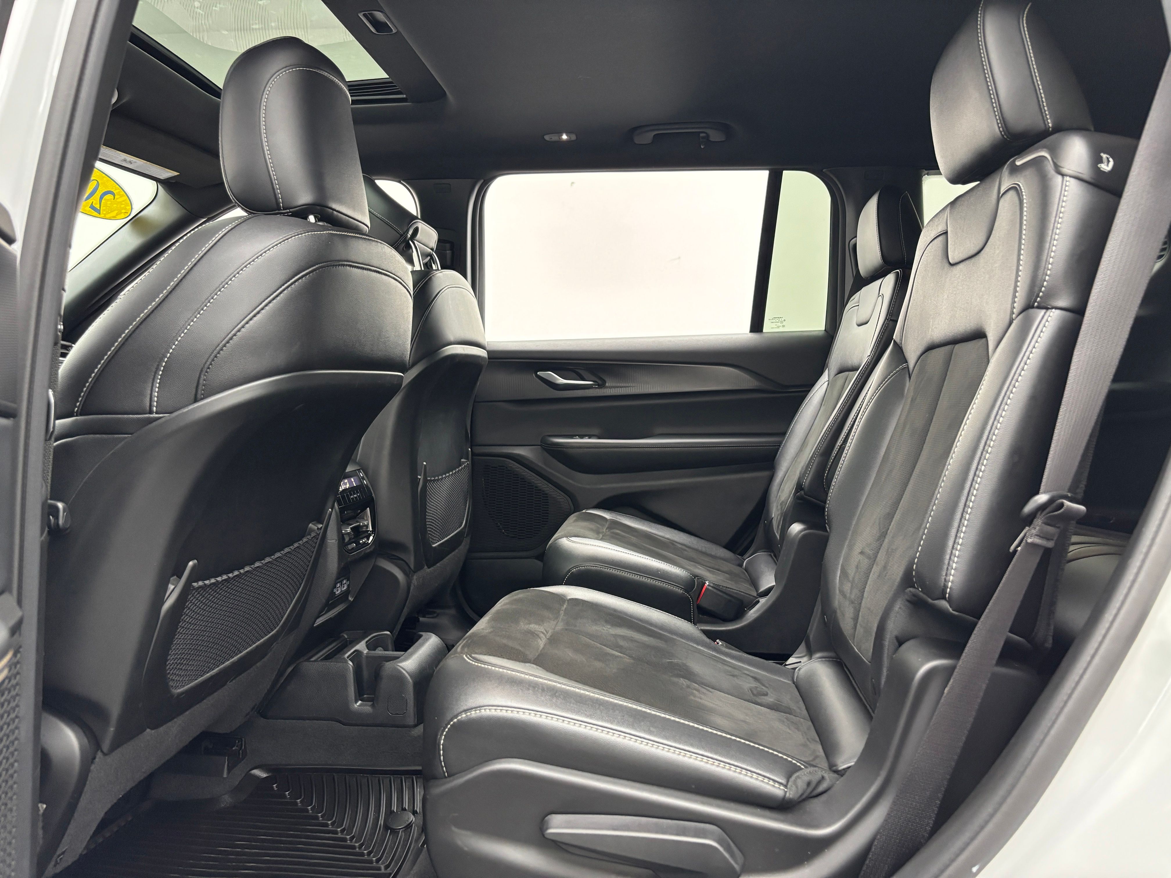 Used 2023 Bright White Clearcoat Jeep Altitude X image 42