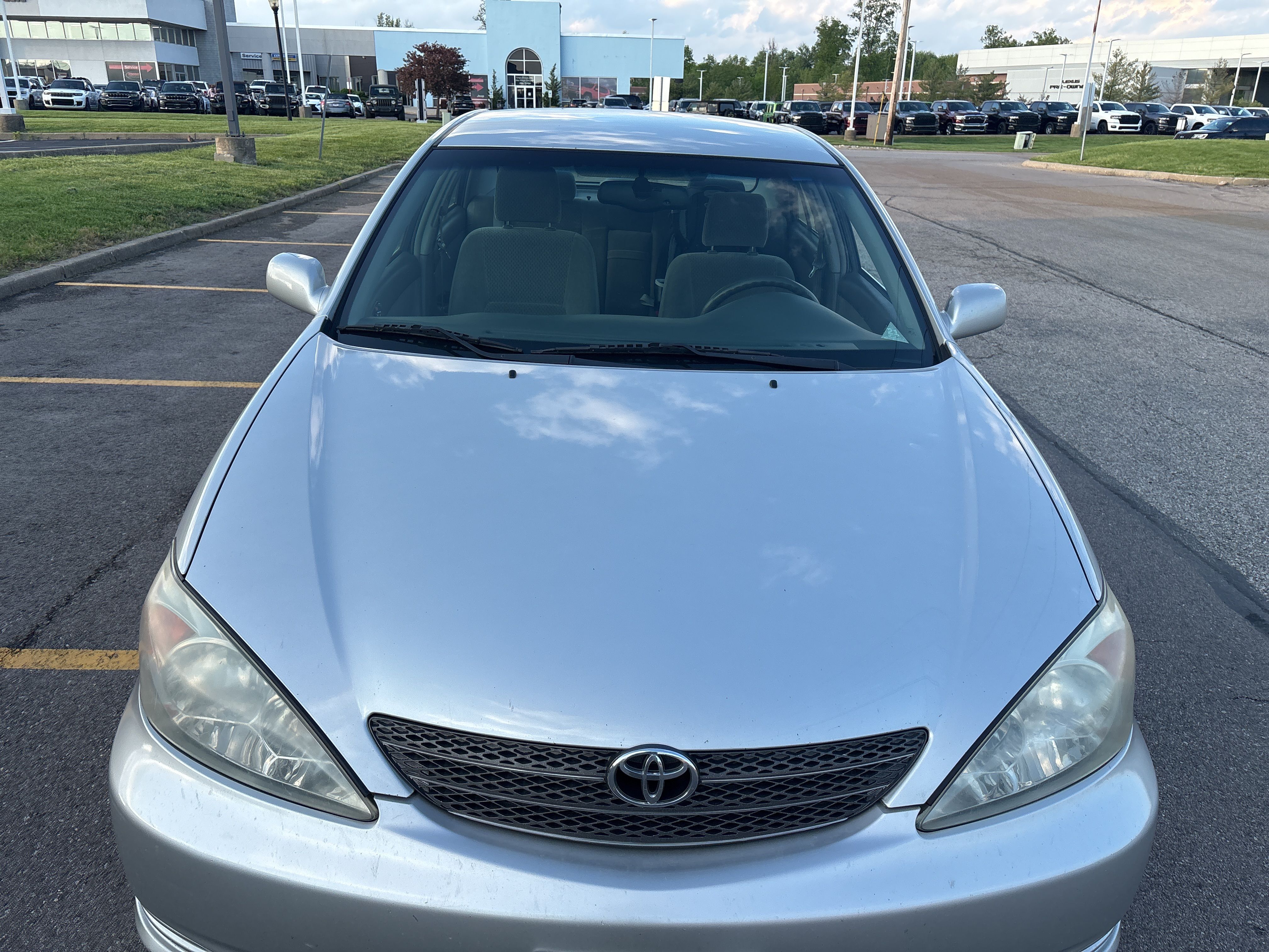 2002 Toyota Camry SE photo