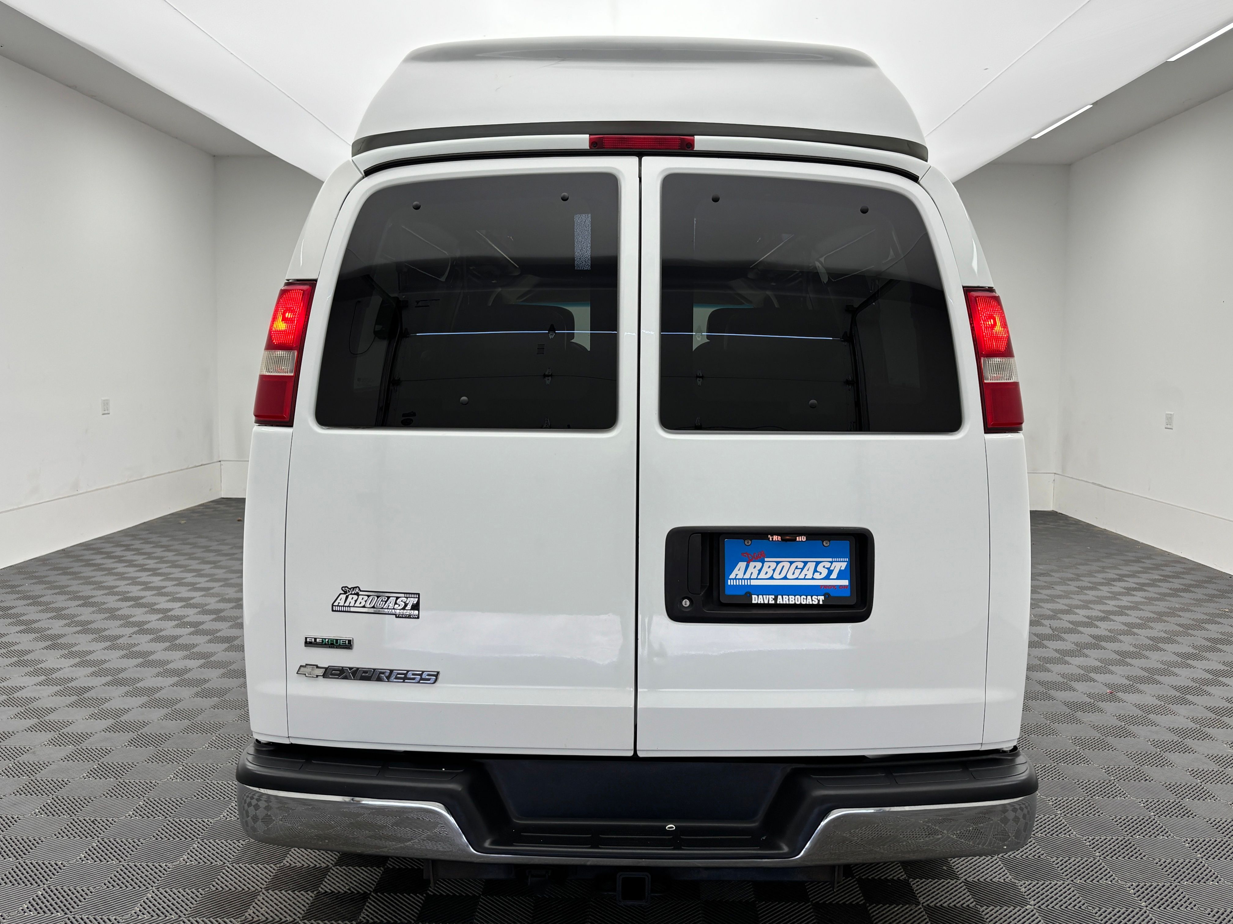 Used 2012 Summit White Chevrolet Rocky Ridge image 9
