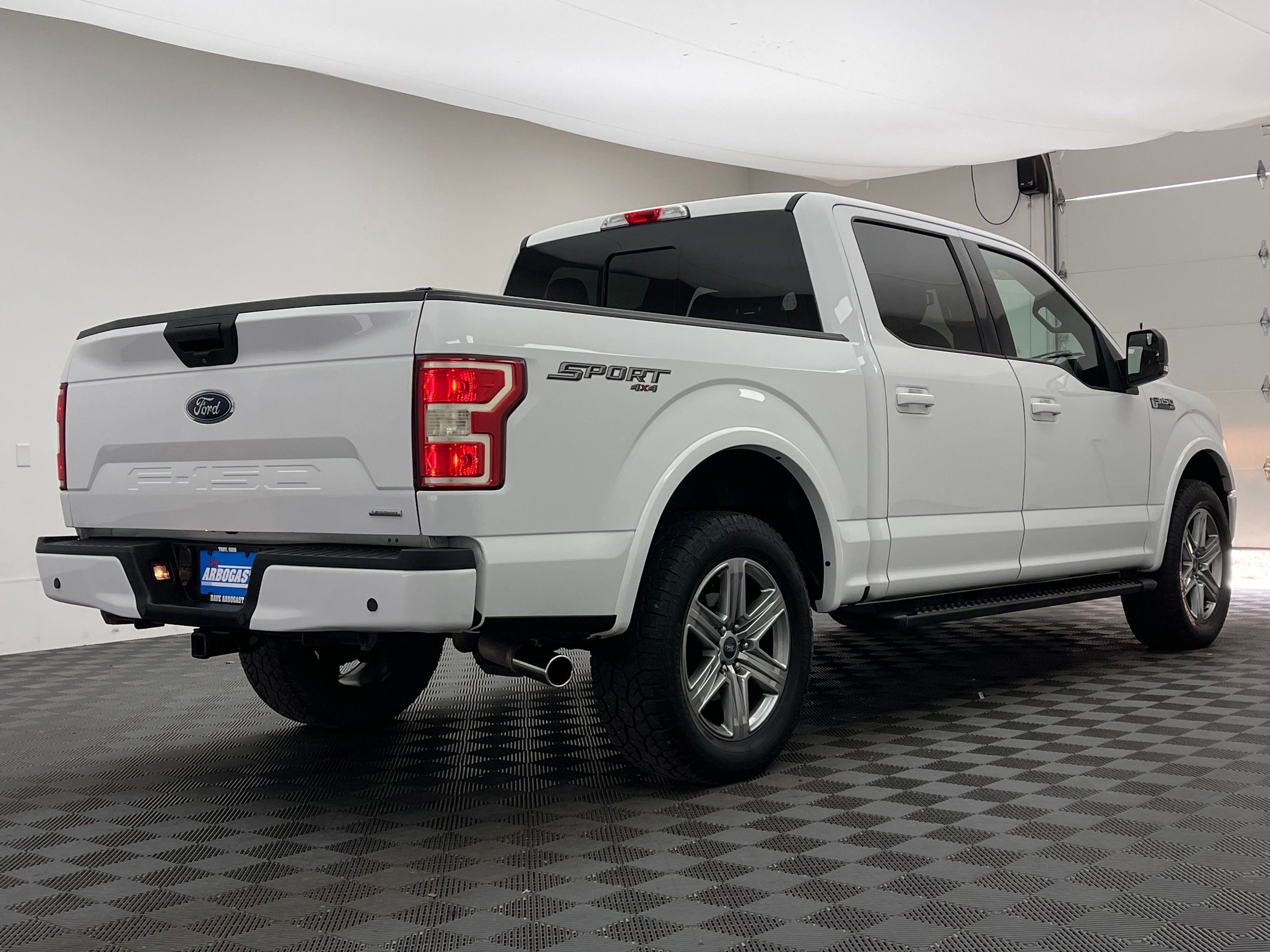 Used 2018 Oxford White Ford XLT image 5