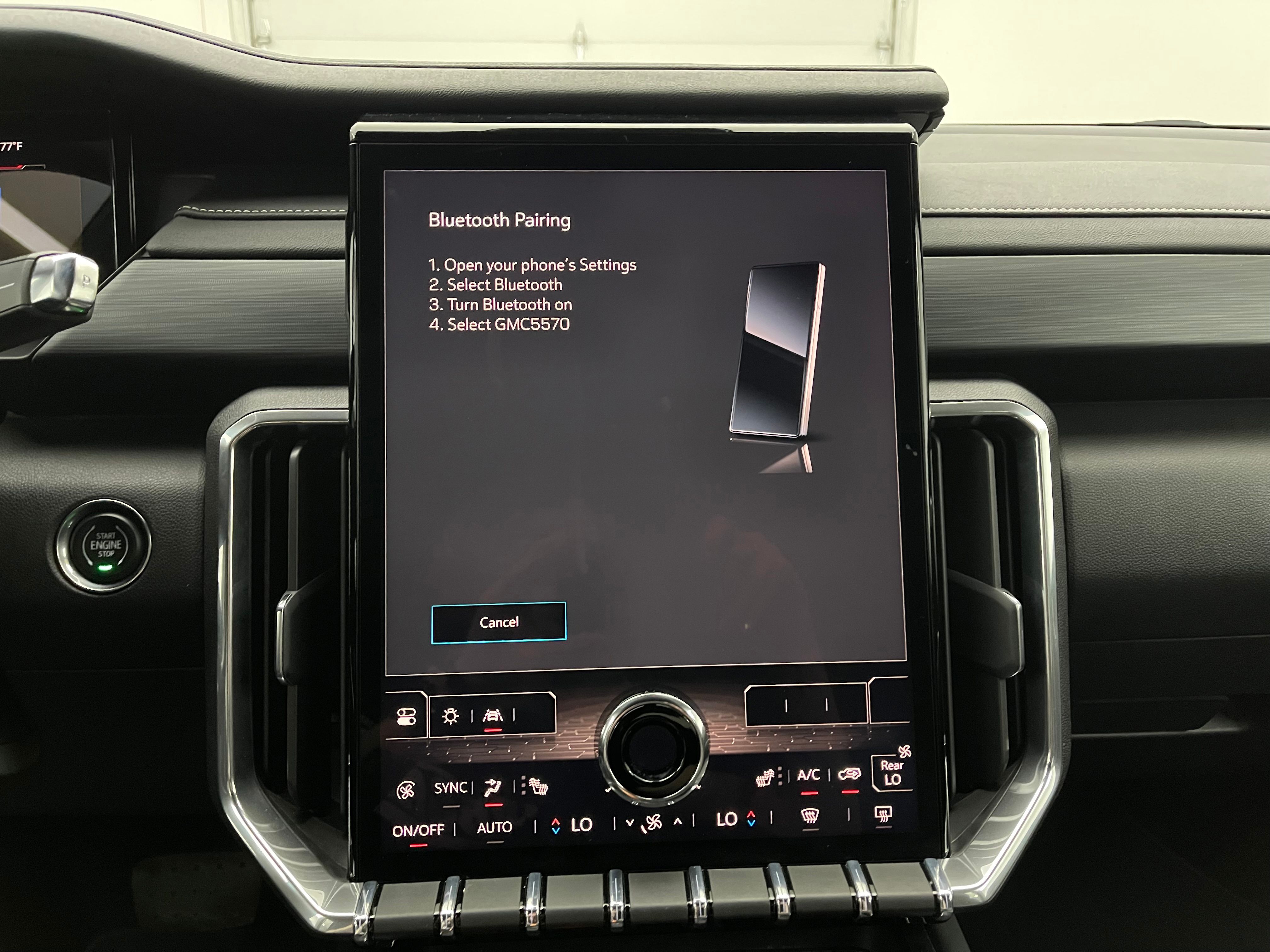 Used 2025 Summit White GMC Elevation image 26