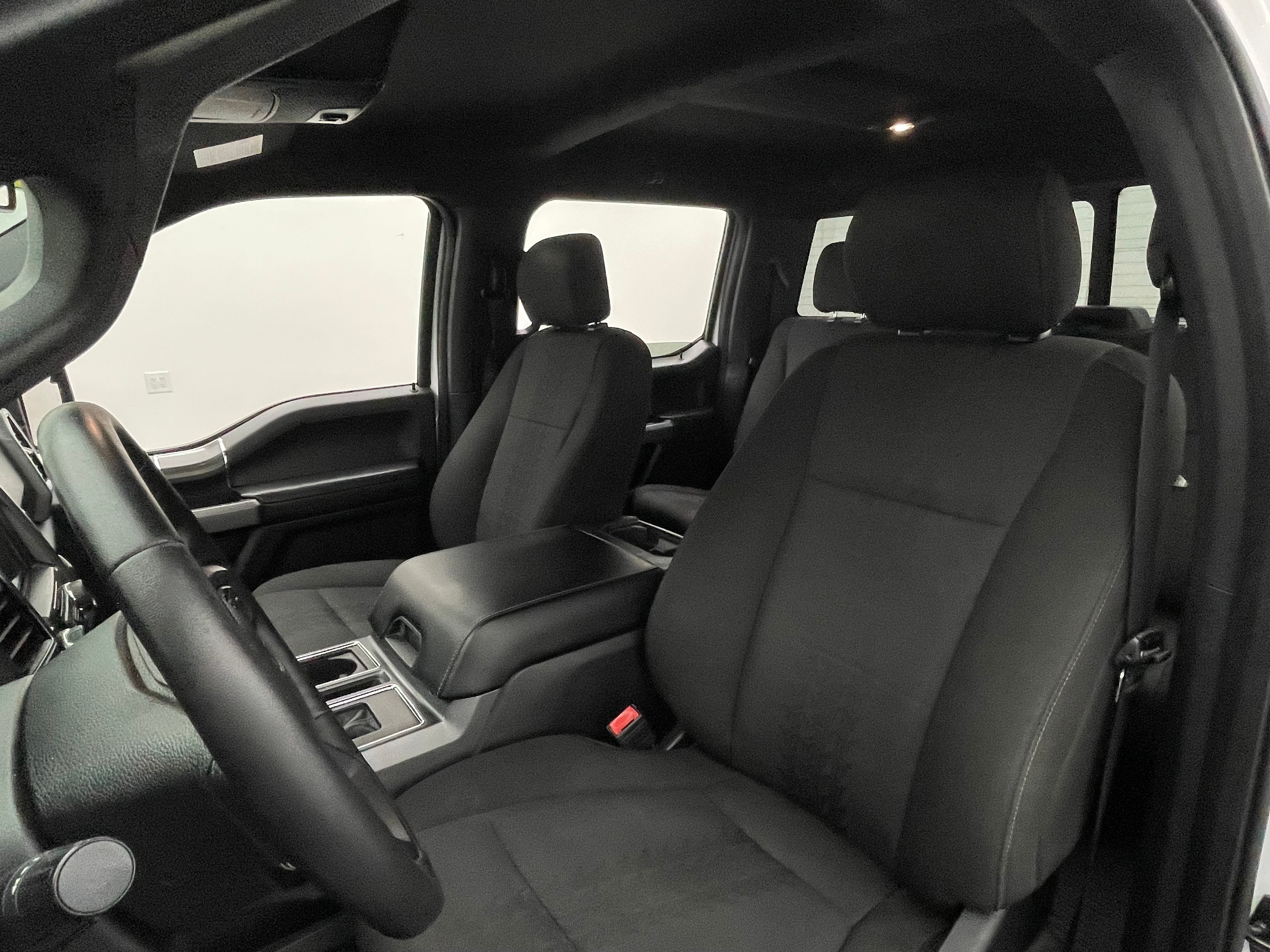Used 2018 Oxford White Ford XLT image 15