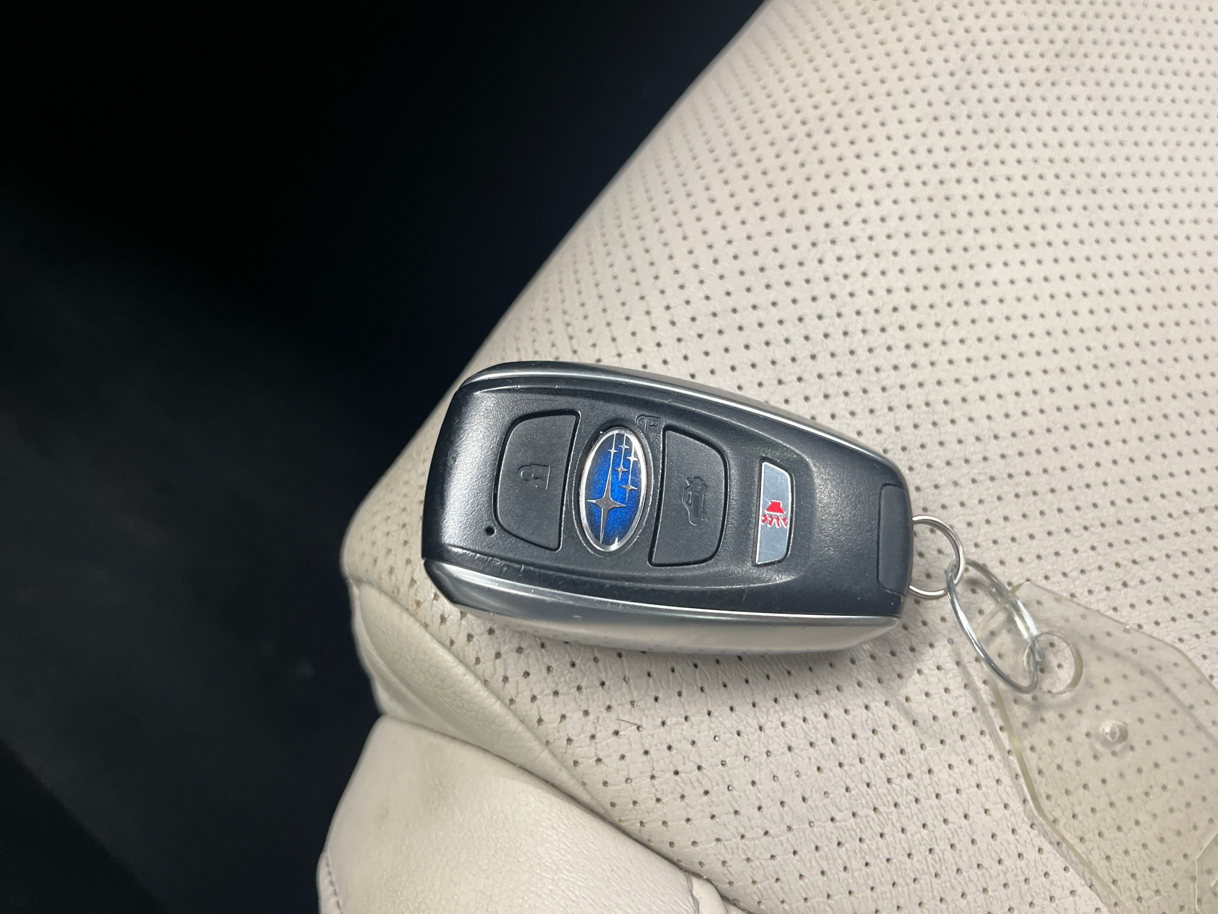 2022 Subaru Ascent Limited photo