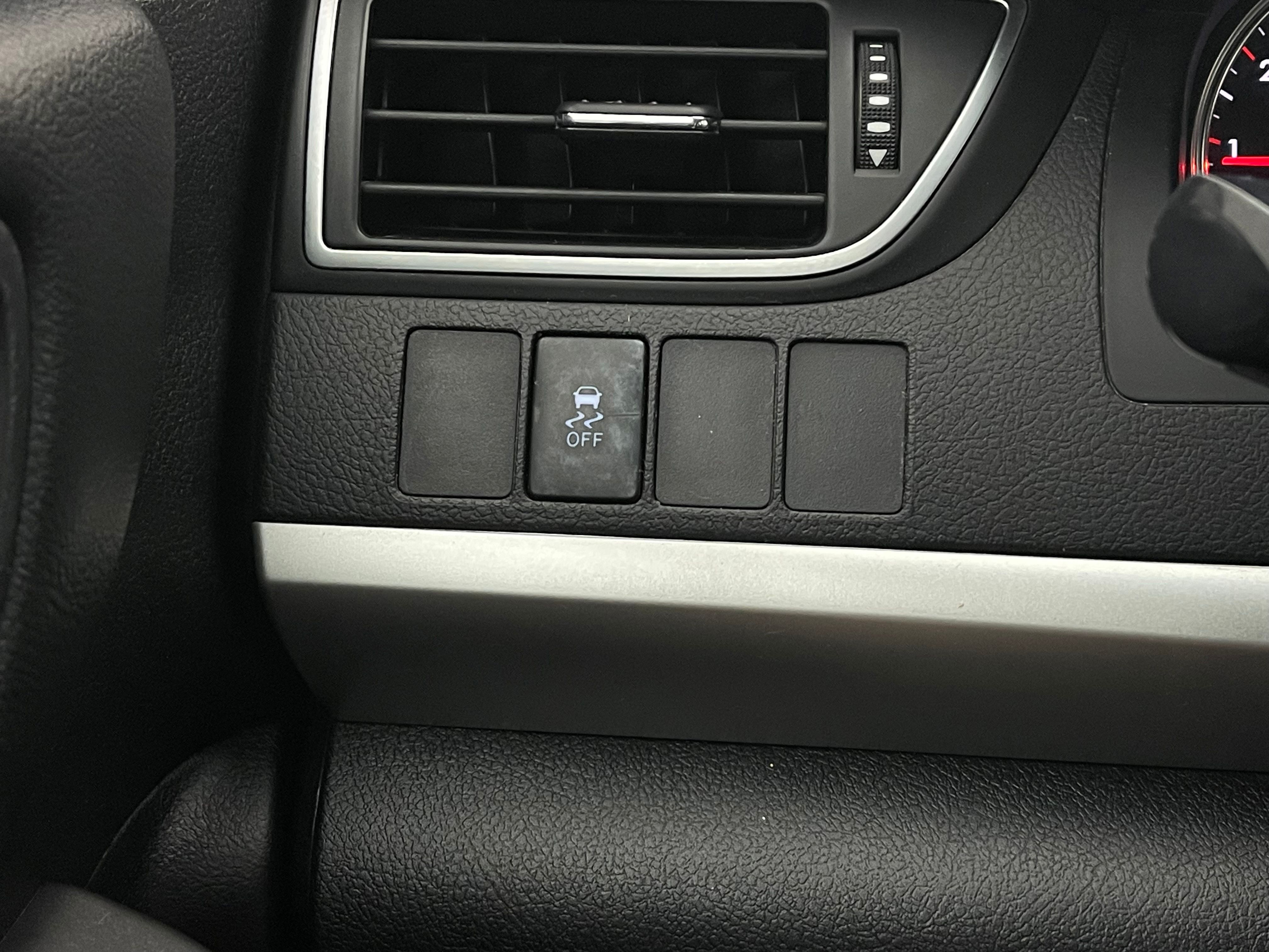Used 2015 Predawn Gray Mica Toyota SE image 20