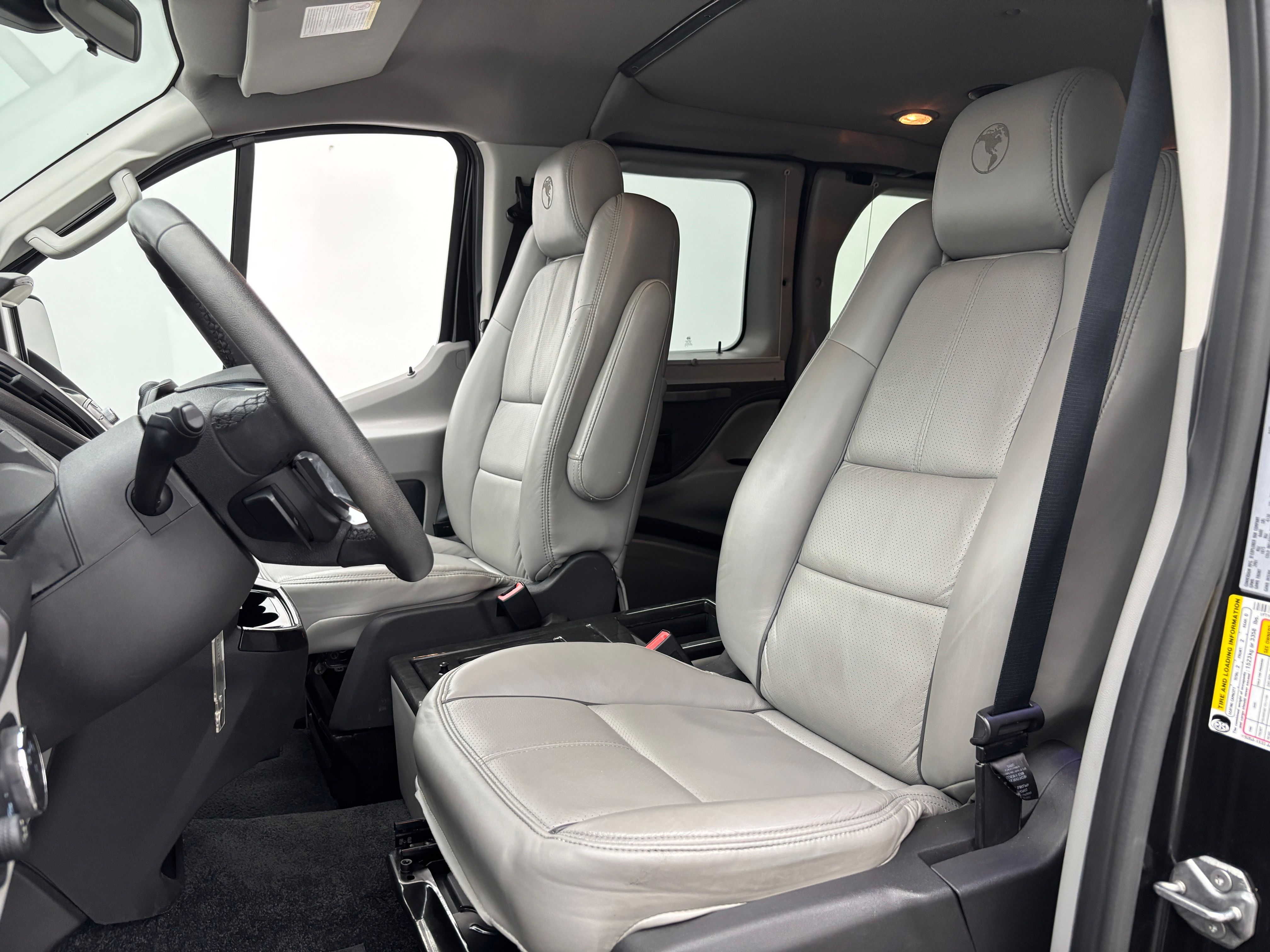 Used 2015 Tuxedo Black Metallic Ford Explorer Limited SE image 19