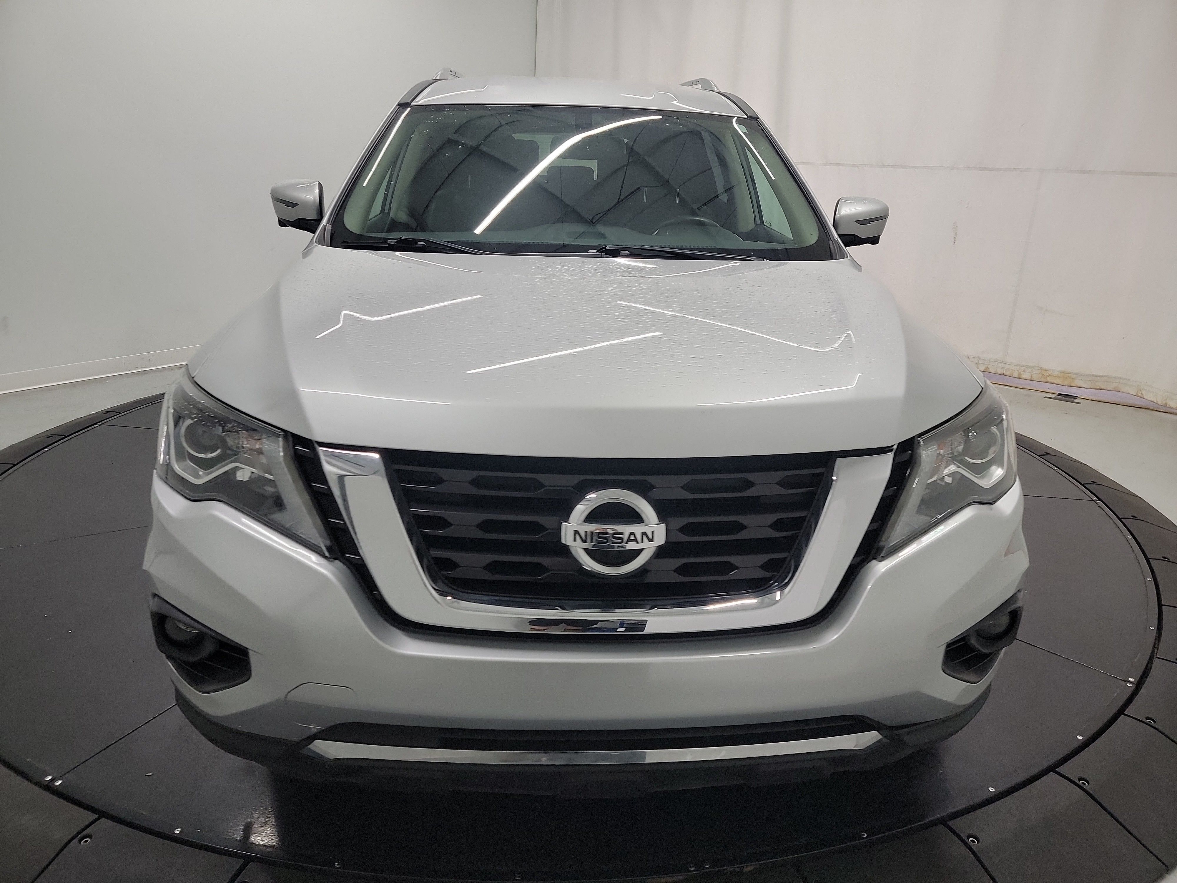 2019 Nissan Pathfinder SL photo