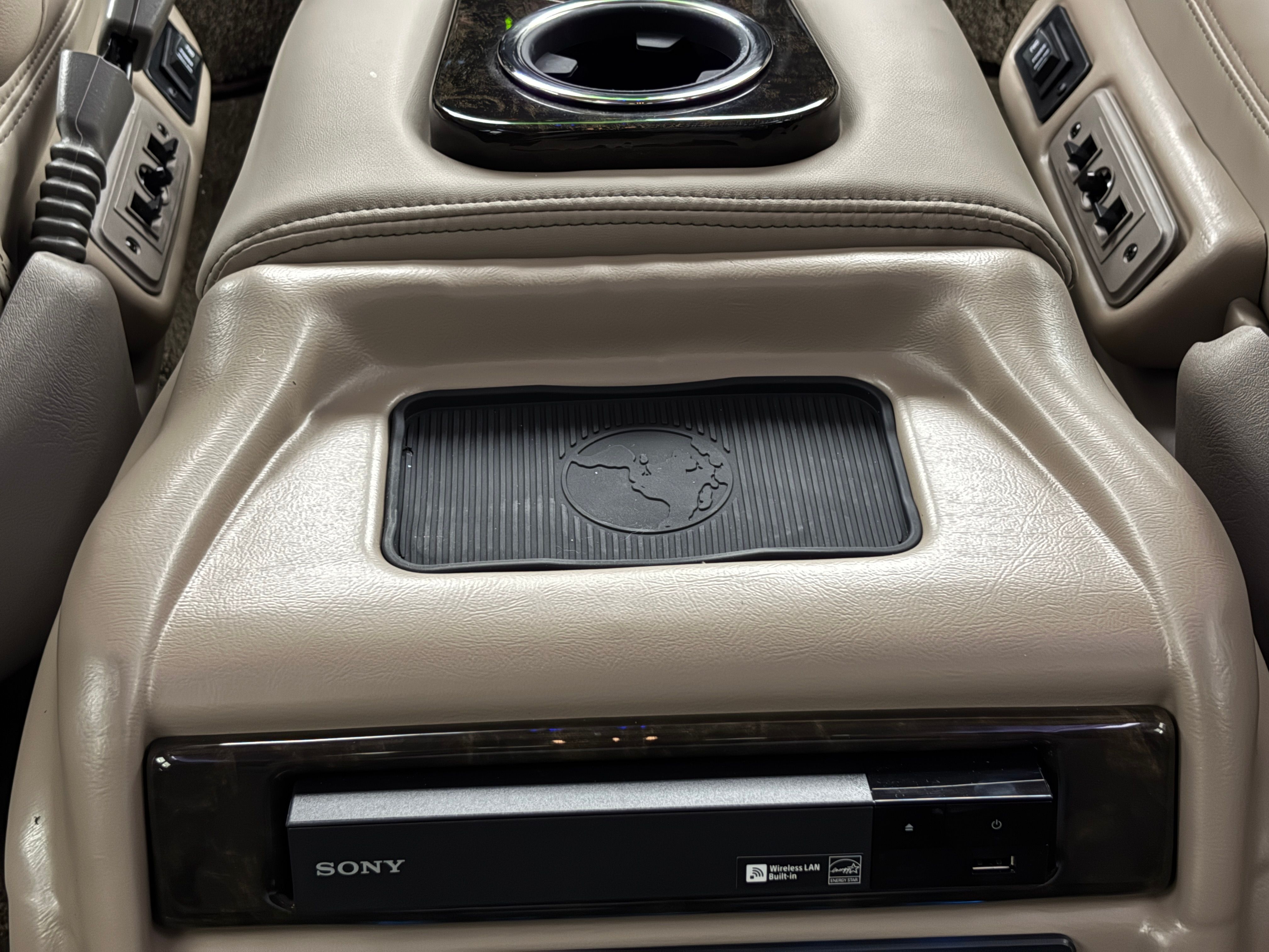 New 2026 Onyx Black GMC Explorer Limited SE image 42