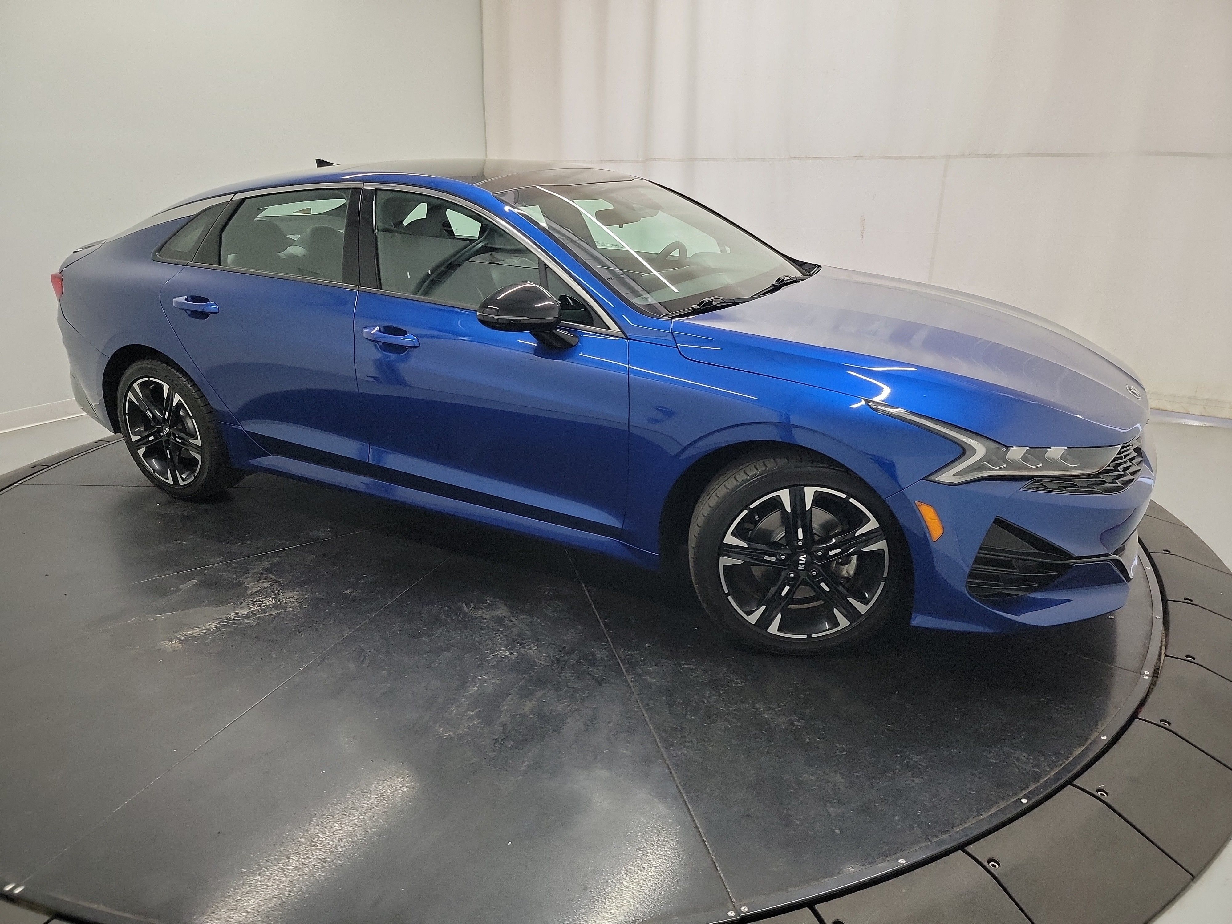 2021 Kia K5 GT-Line photo