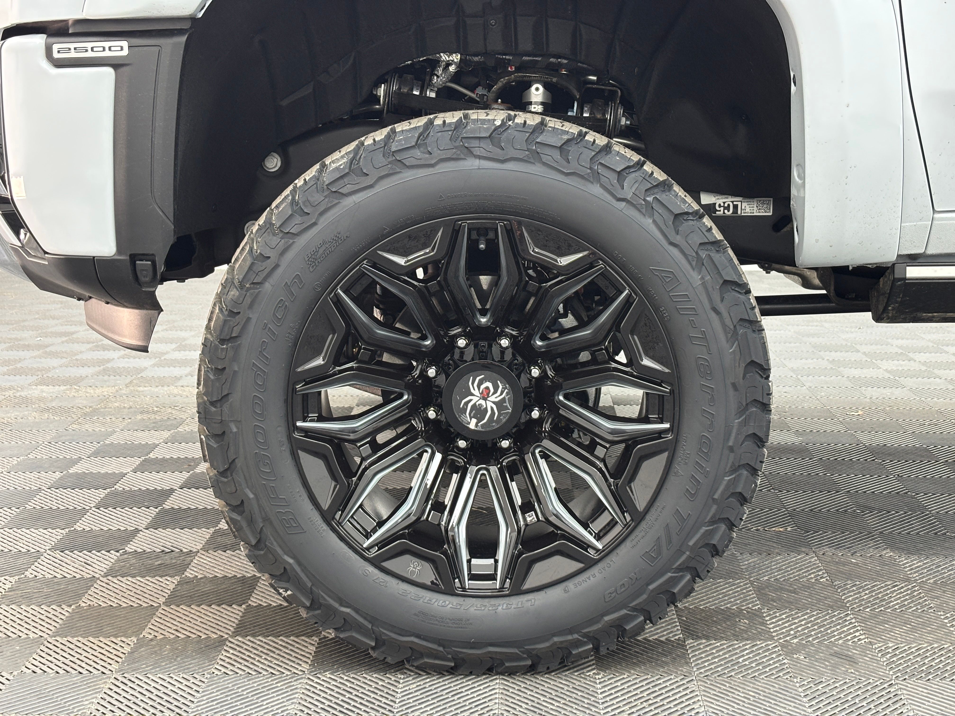 New 2026 Glacier White Tricoat GMC Denali image 17