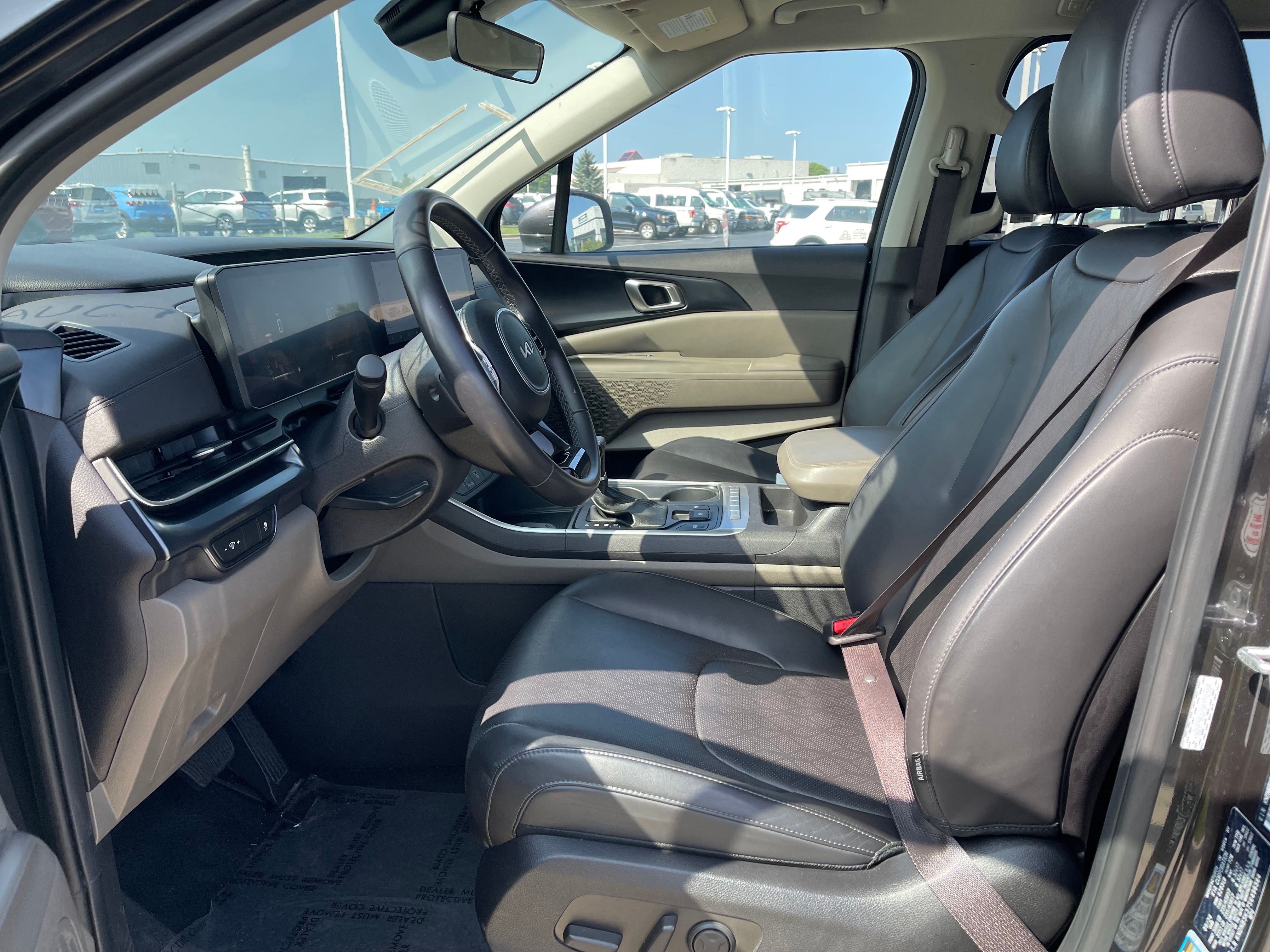 Used 2025 Panthera Metal Kia LXS image 14