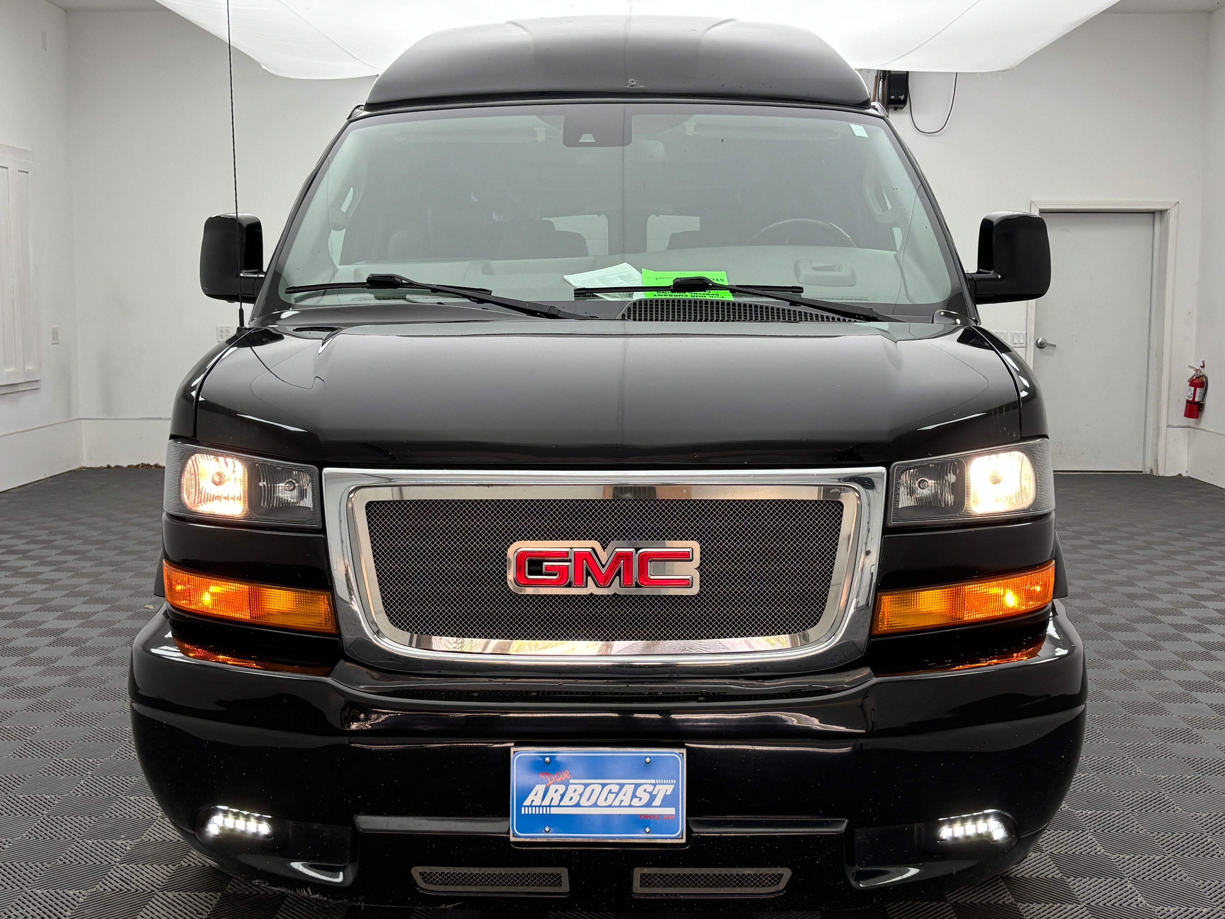 Used 2020 Onyx Black GMC Explorer Limited SE image 5