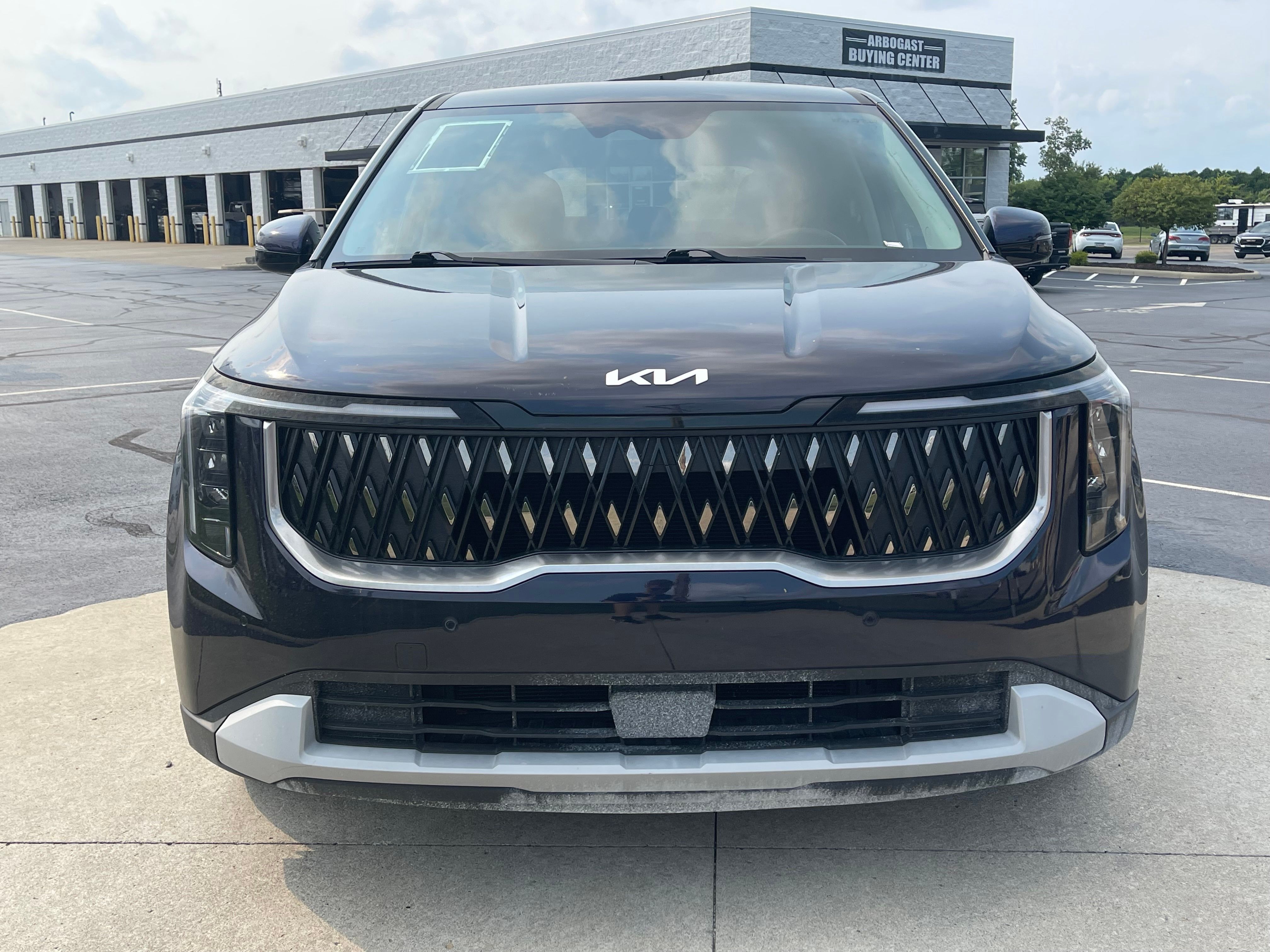 Used 2025 Deep Chroma Blue Kia LXS image 2