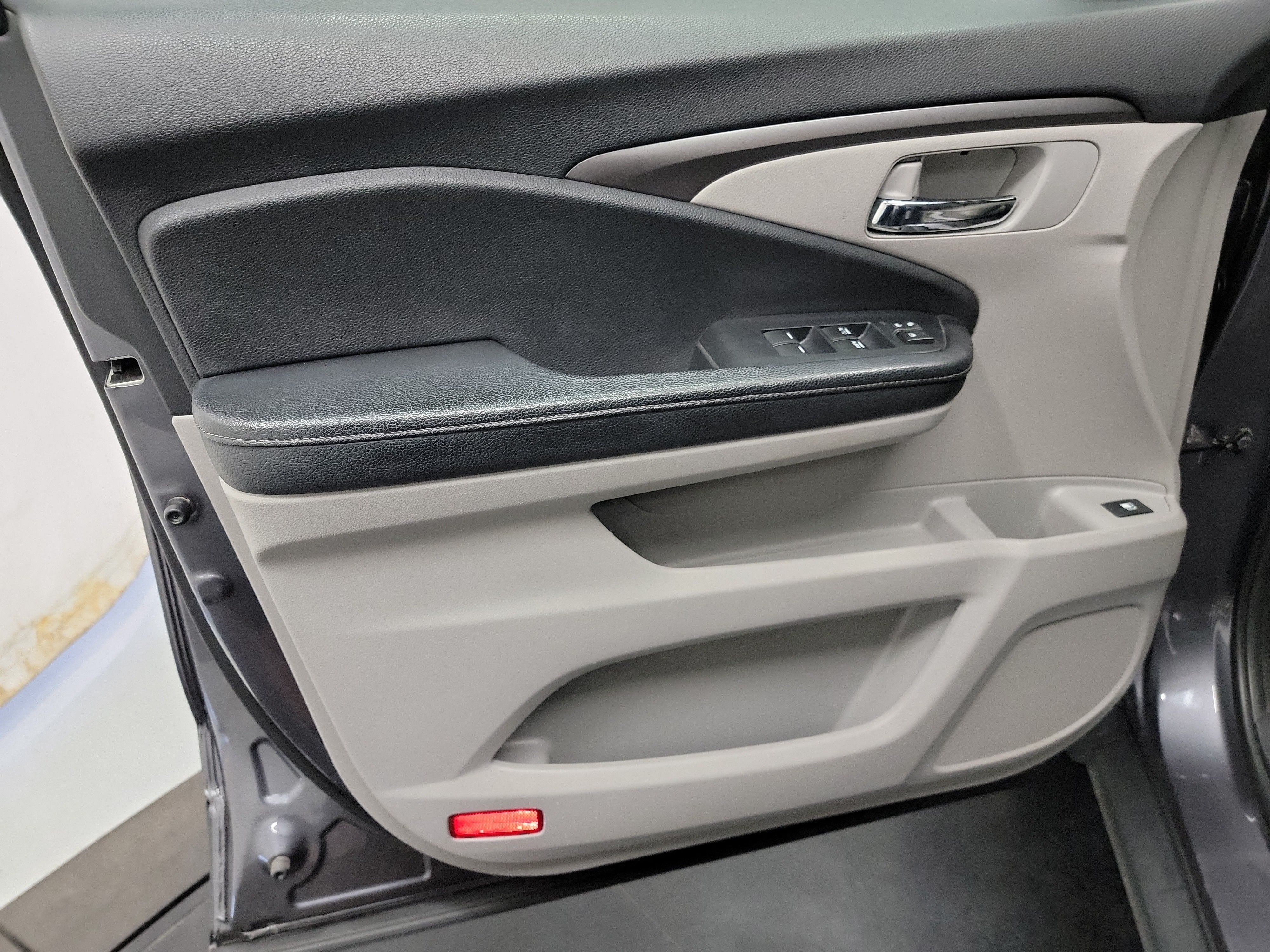 2019 Honda Ridgeline RTL photo