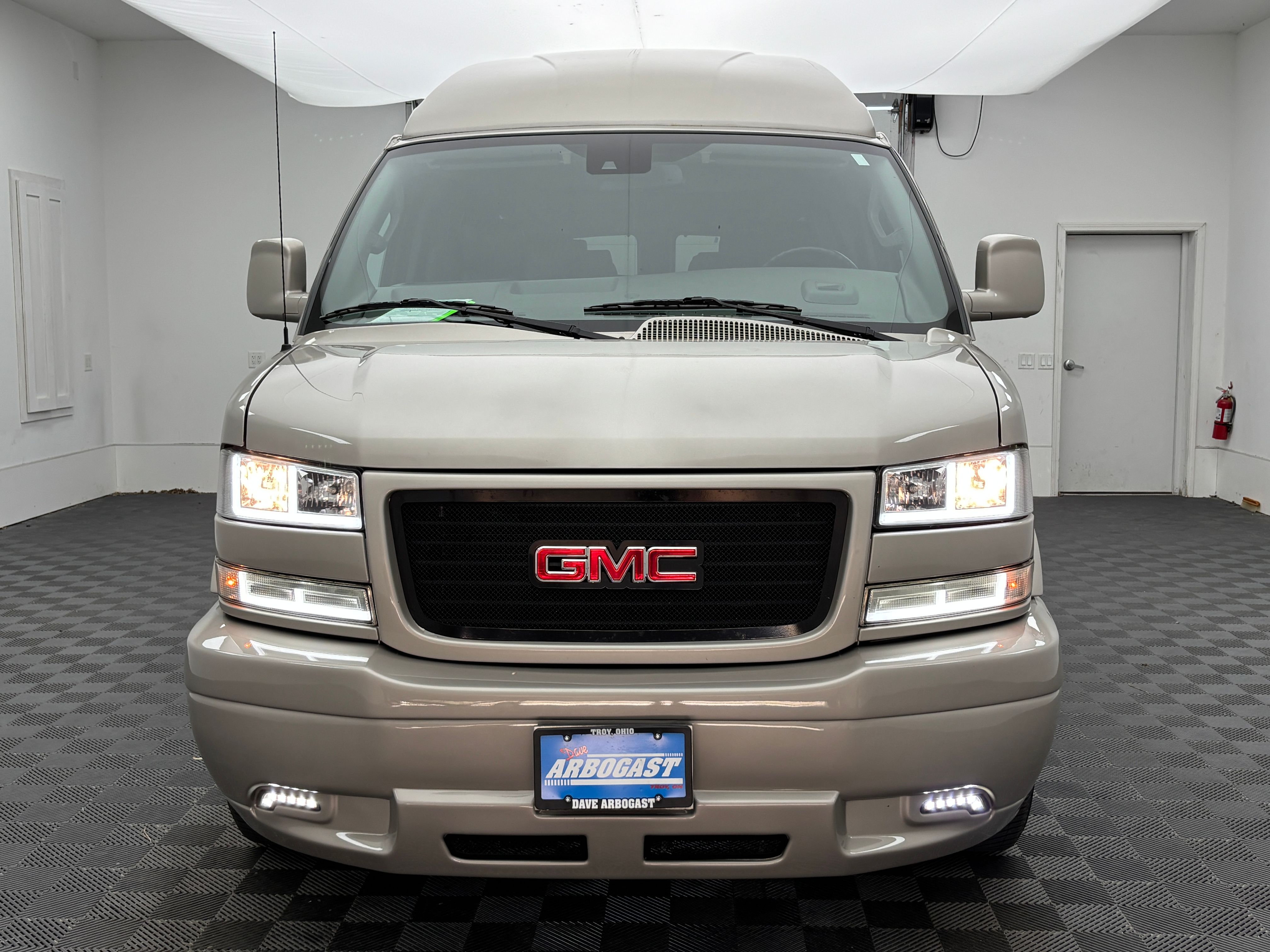 Used 2024 Special Exterior Color GMC Explorer Limited SE image 5