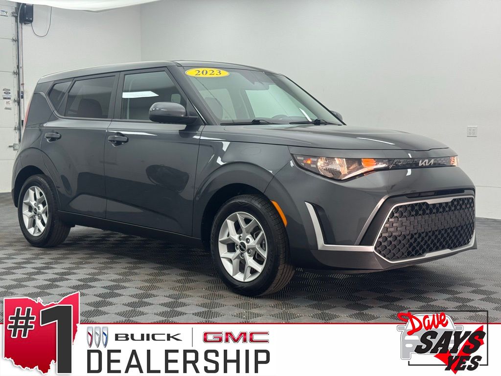 Gravity Gray 2023 Kia Soul SUV / Crossover Front-Wheel Drive Continuously Variable Transmission