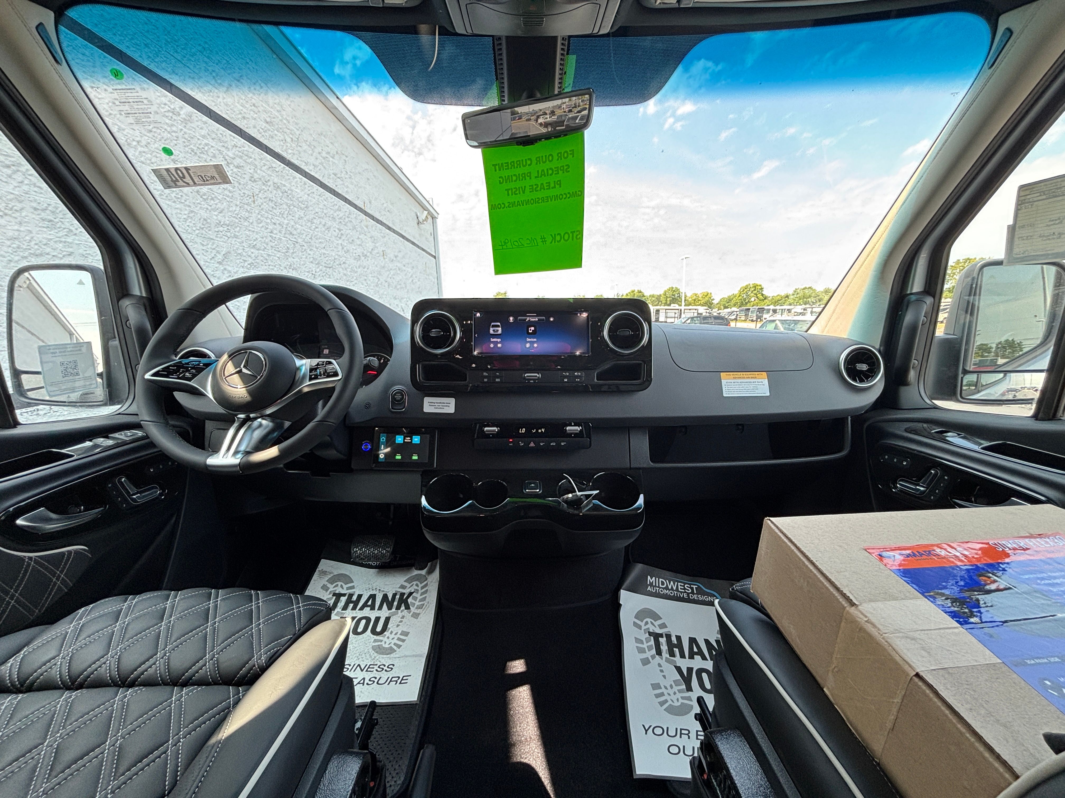New 2027 Silver Mercedes-Benz Discovery Touring image 22