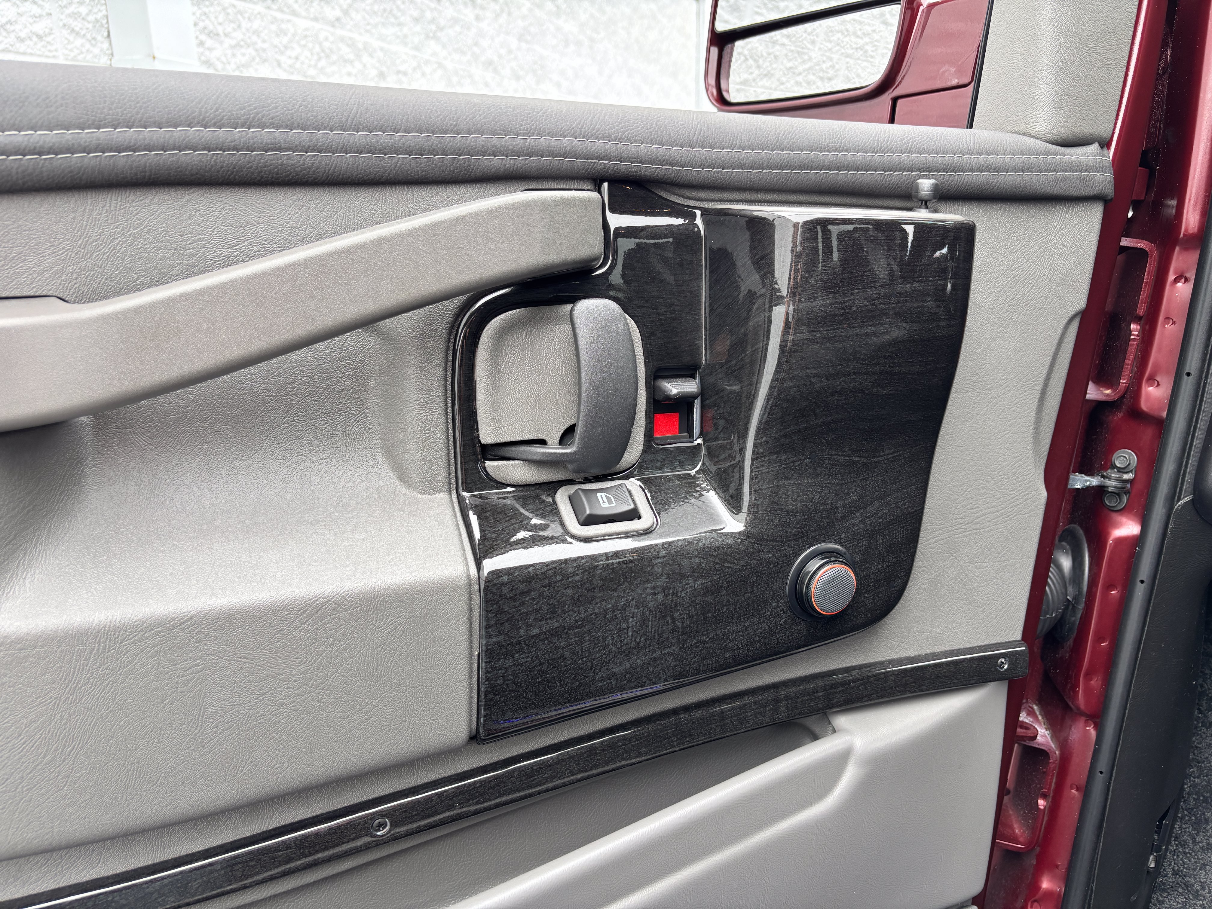 New 2026 Special Exterior Color GMC Explorer Limited SE image 14
