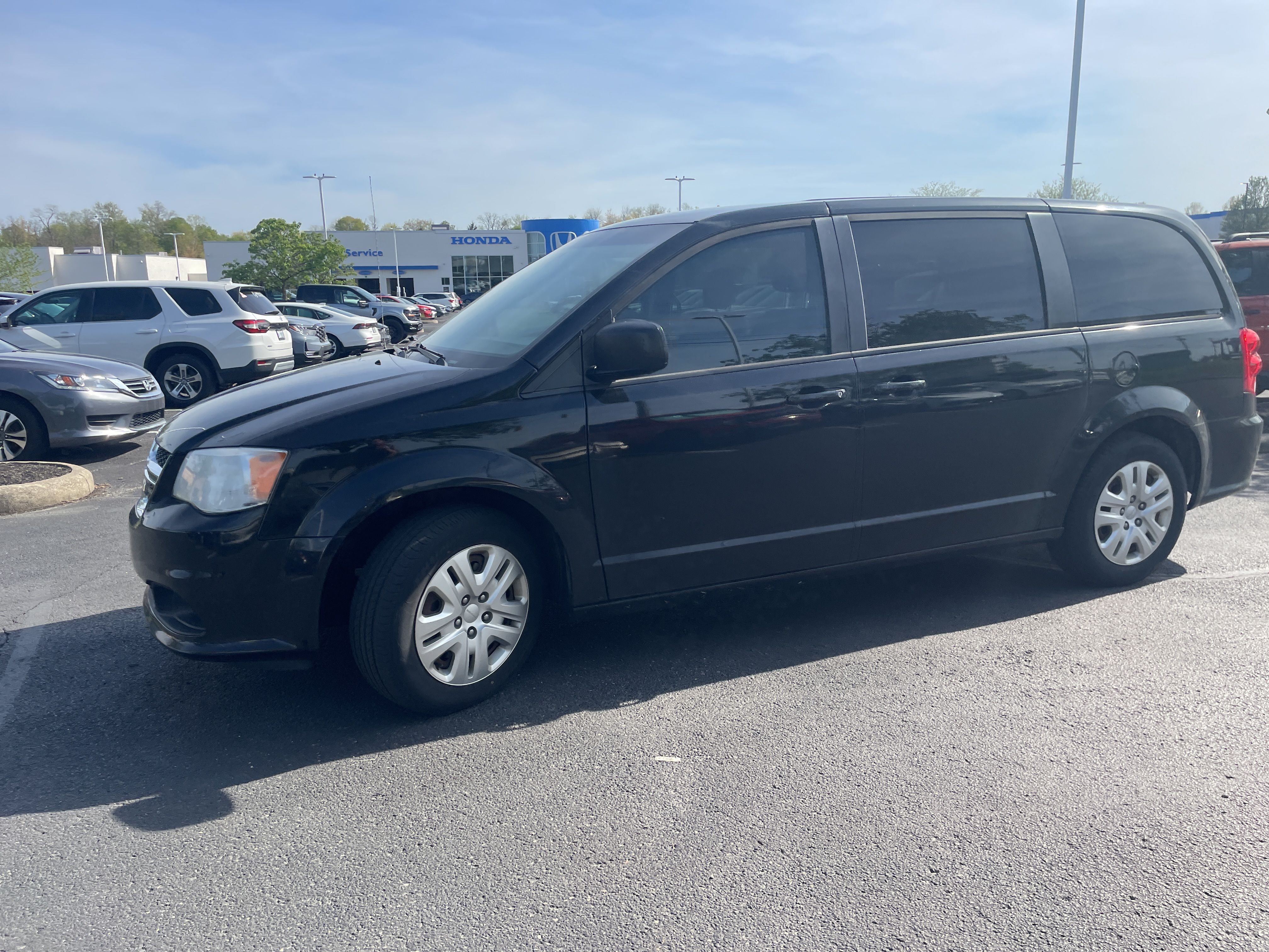 2018 Dodge Grand Caravan SE photo