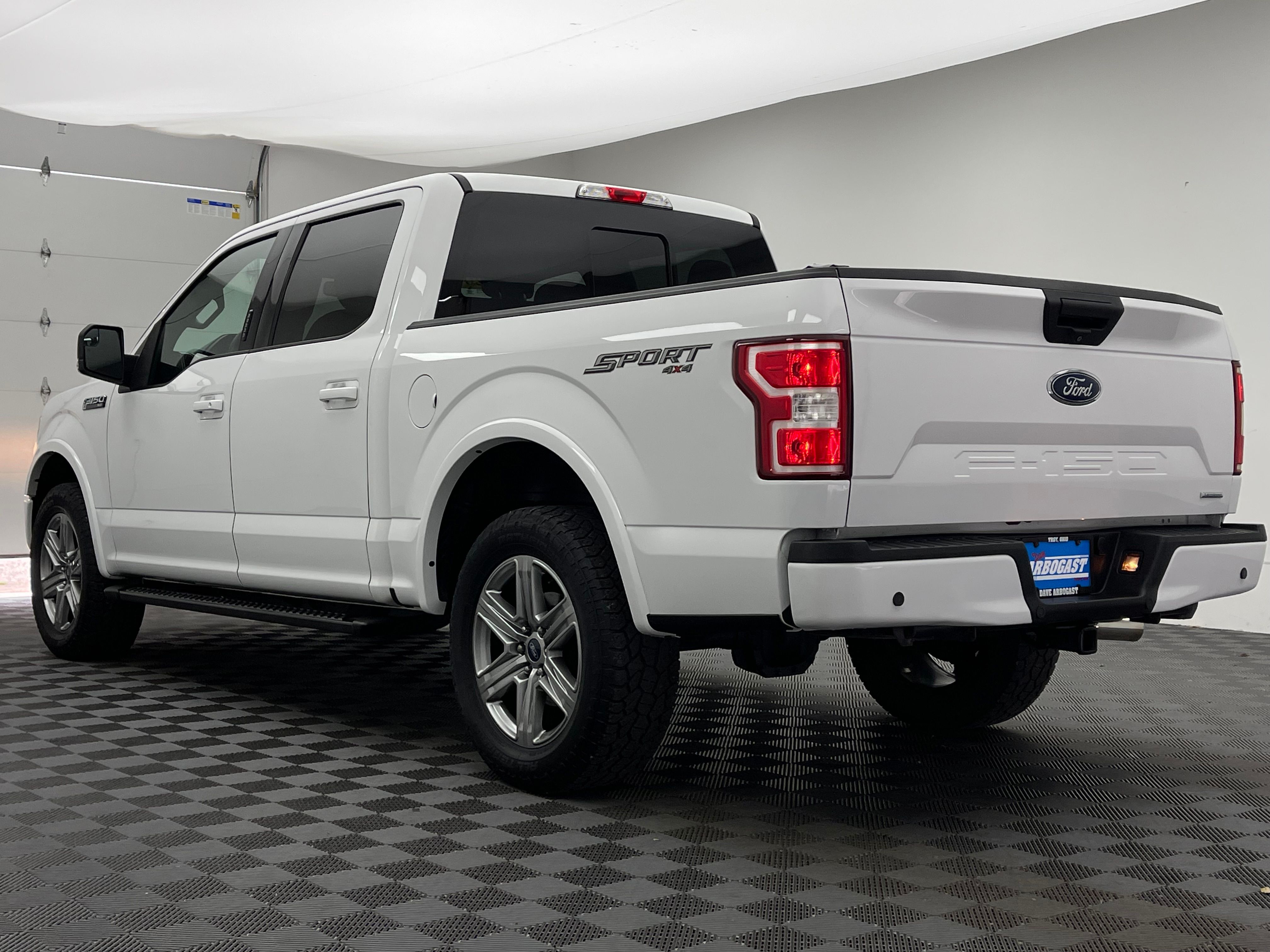 Used 2018 Oxford White Ford XLT image 8