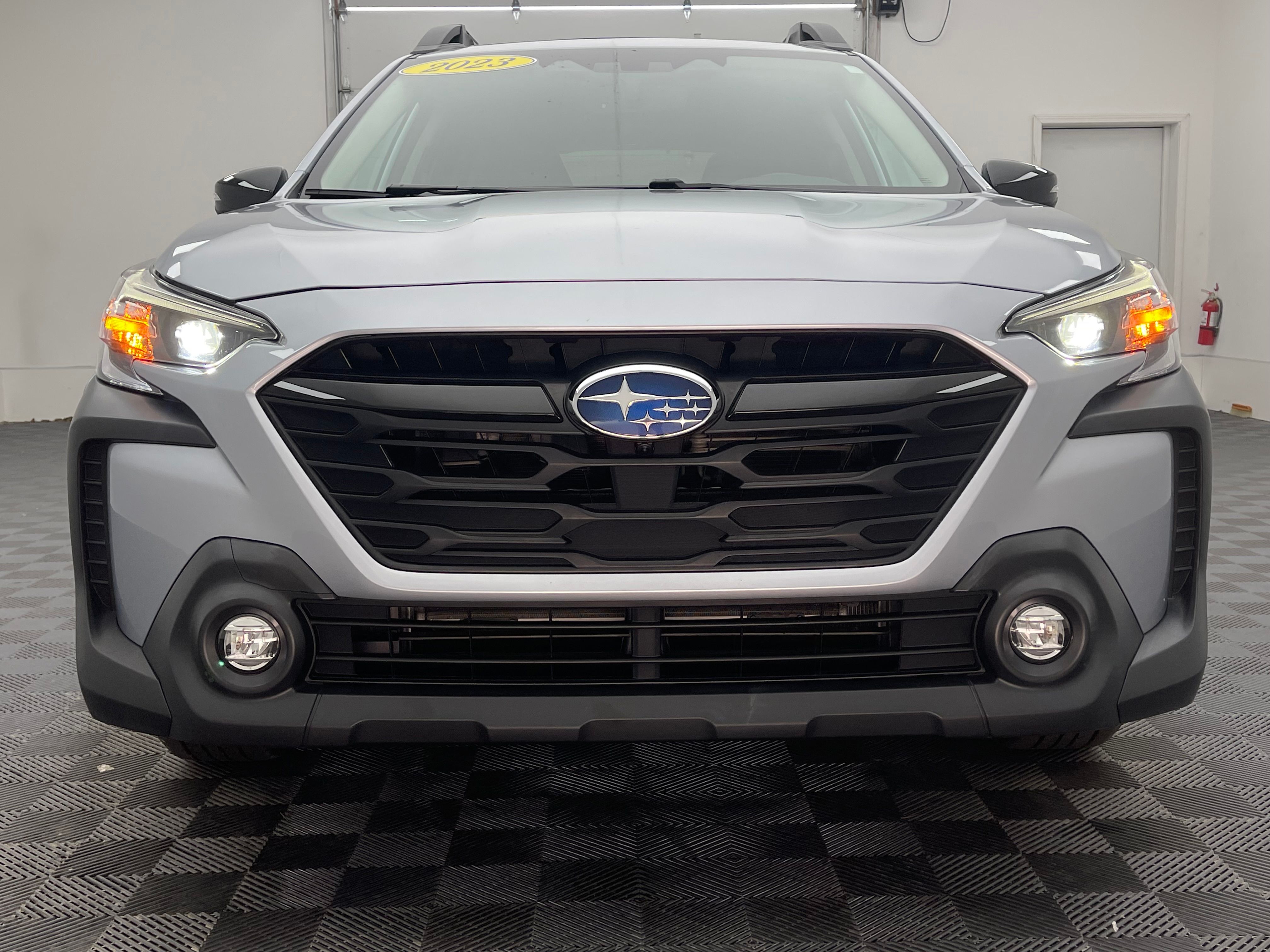 Used 2023 Ice Silver Metallic Subaru Onyx Edition XT image 15