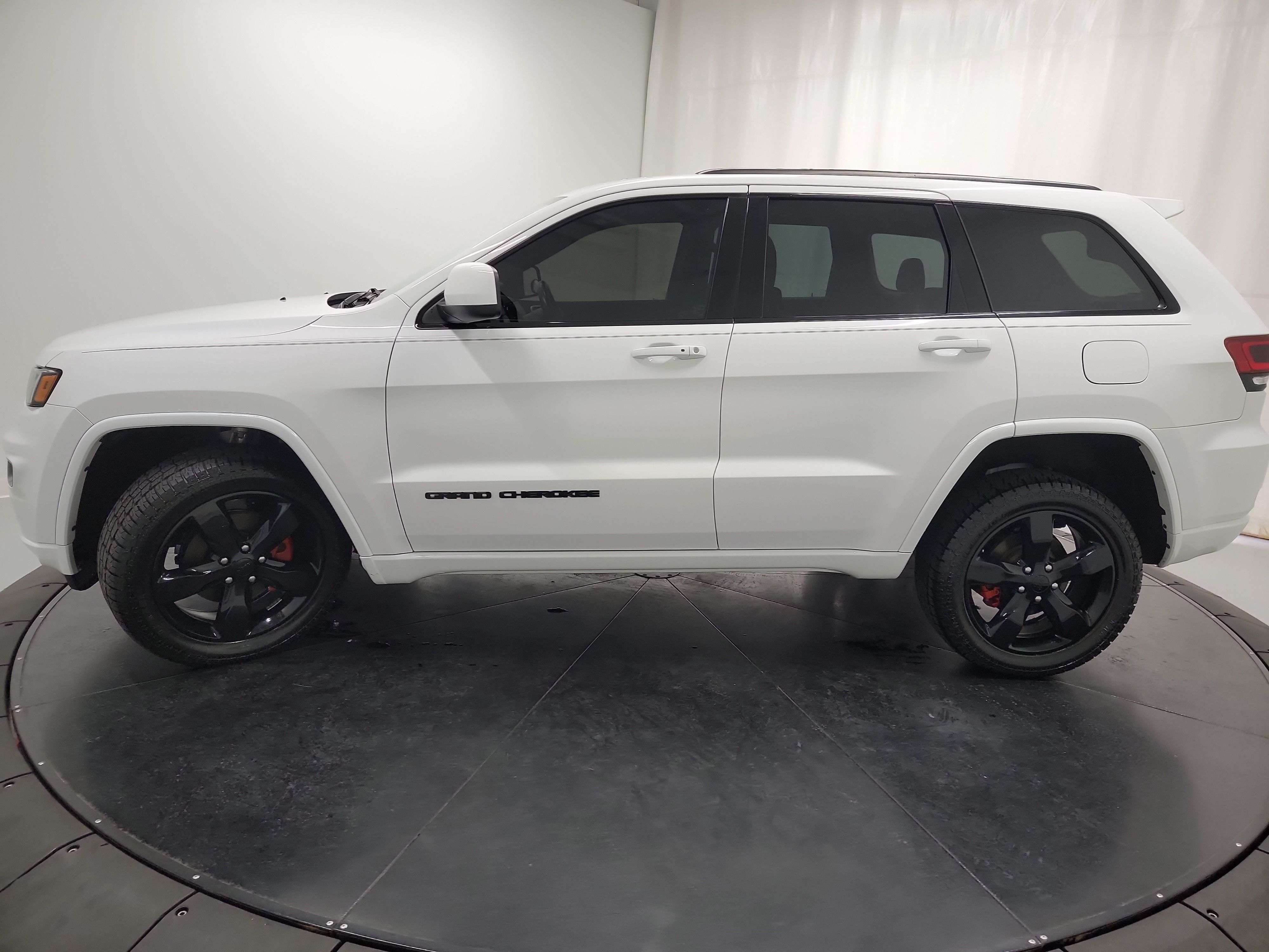 2020 Jeep Grand Cherokee Altitude photo