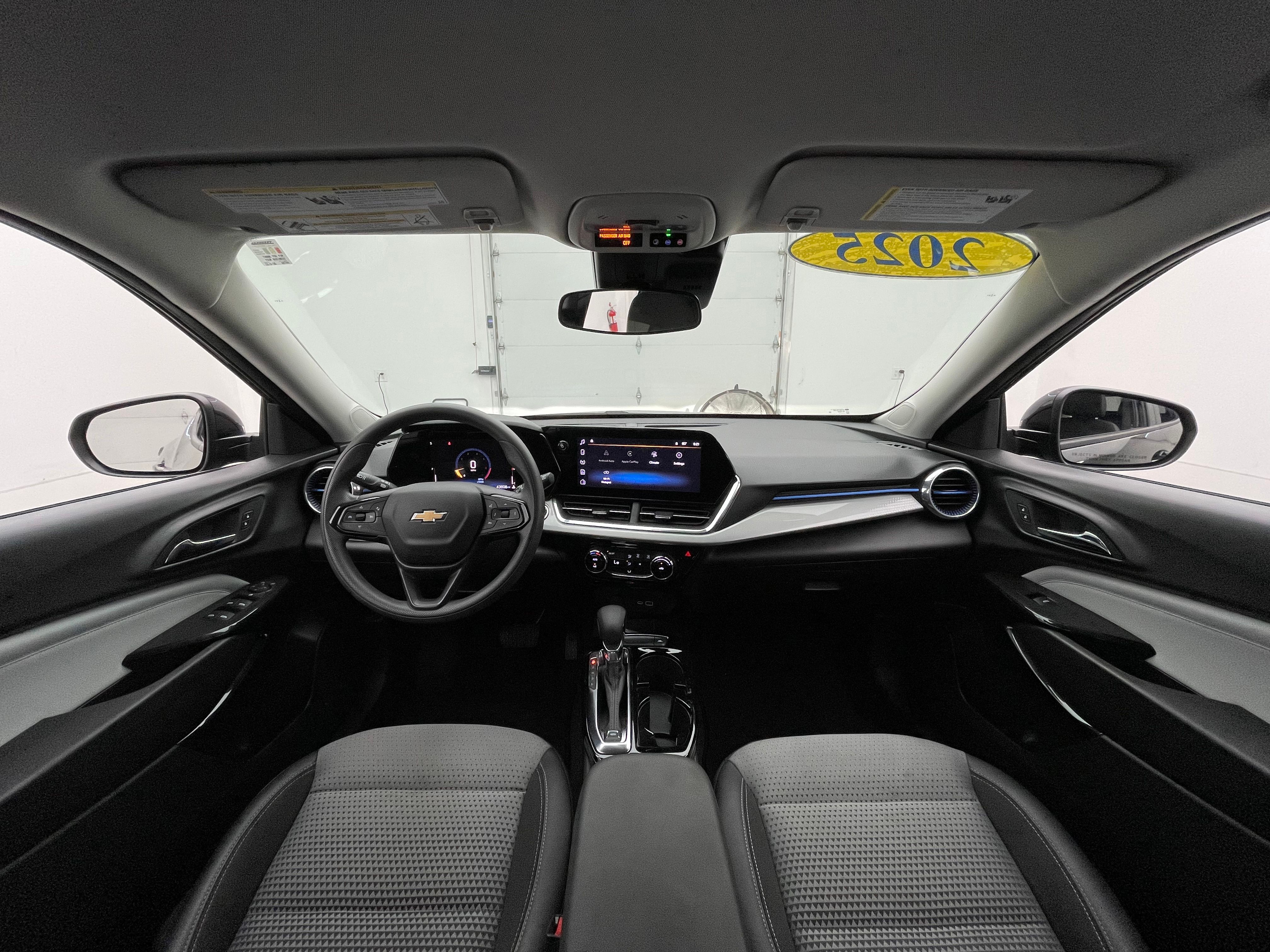 Used 2025 Mosaic Black Metallic Chevrolet LT image 3