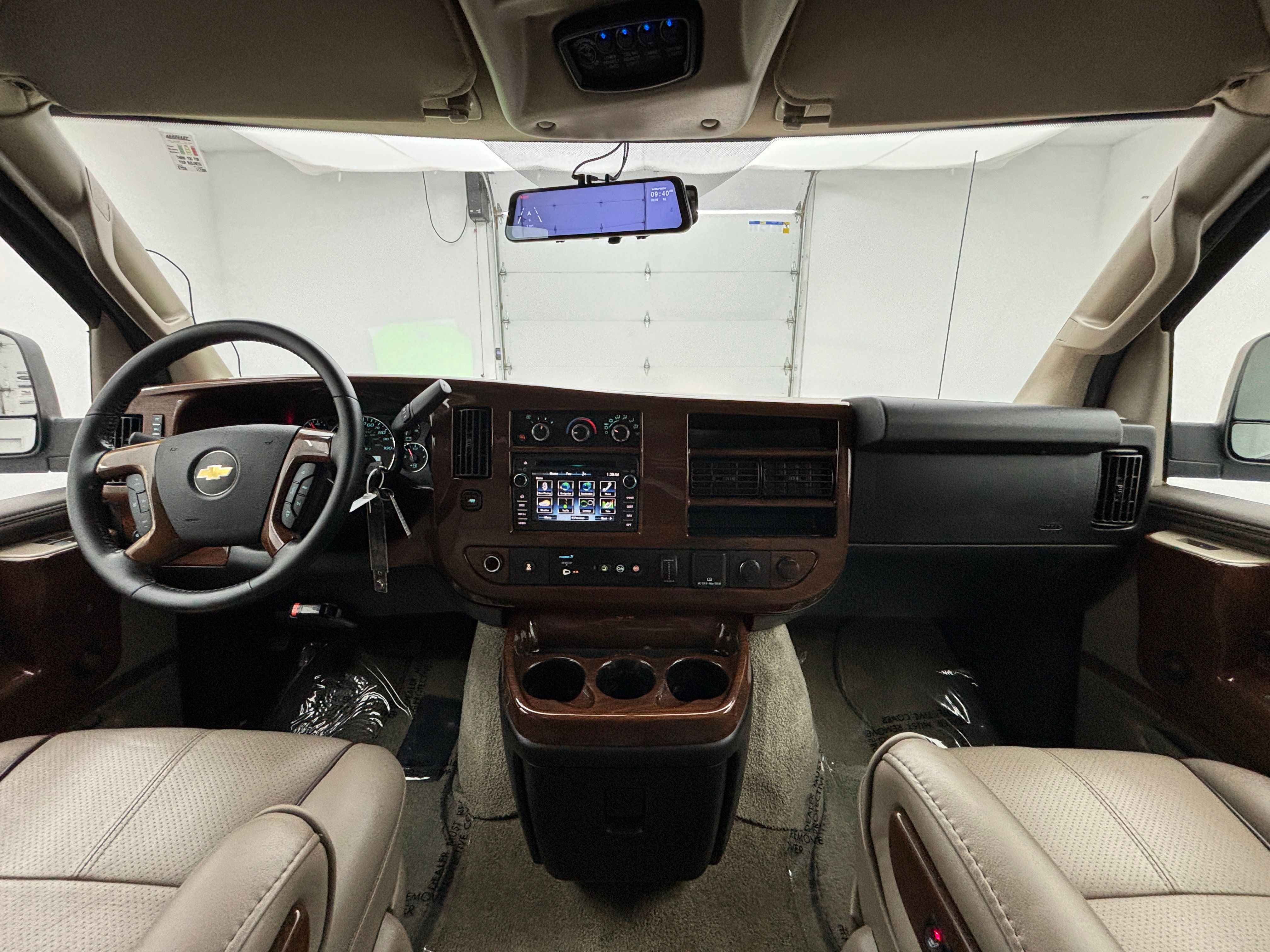 Used 2017 Summit White Chevrolet Explorer Limited SE image 26