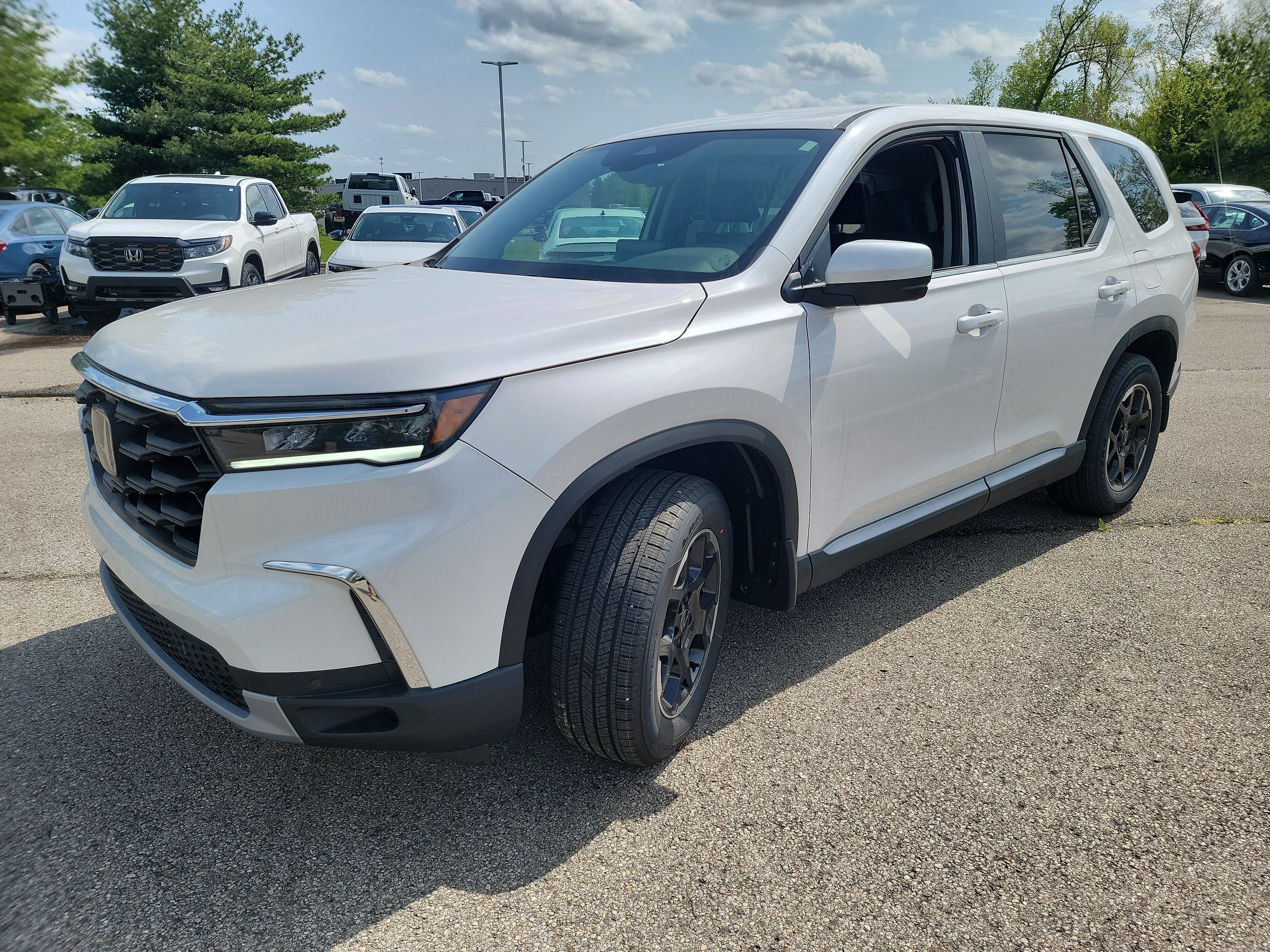 2025 Honda Pilot EX-L photo